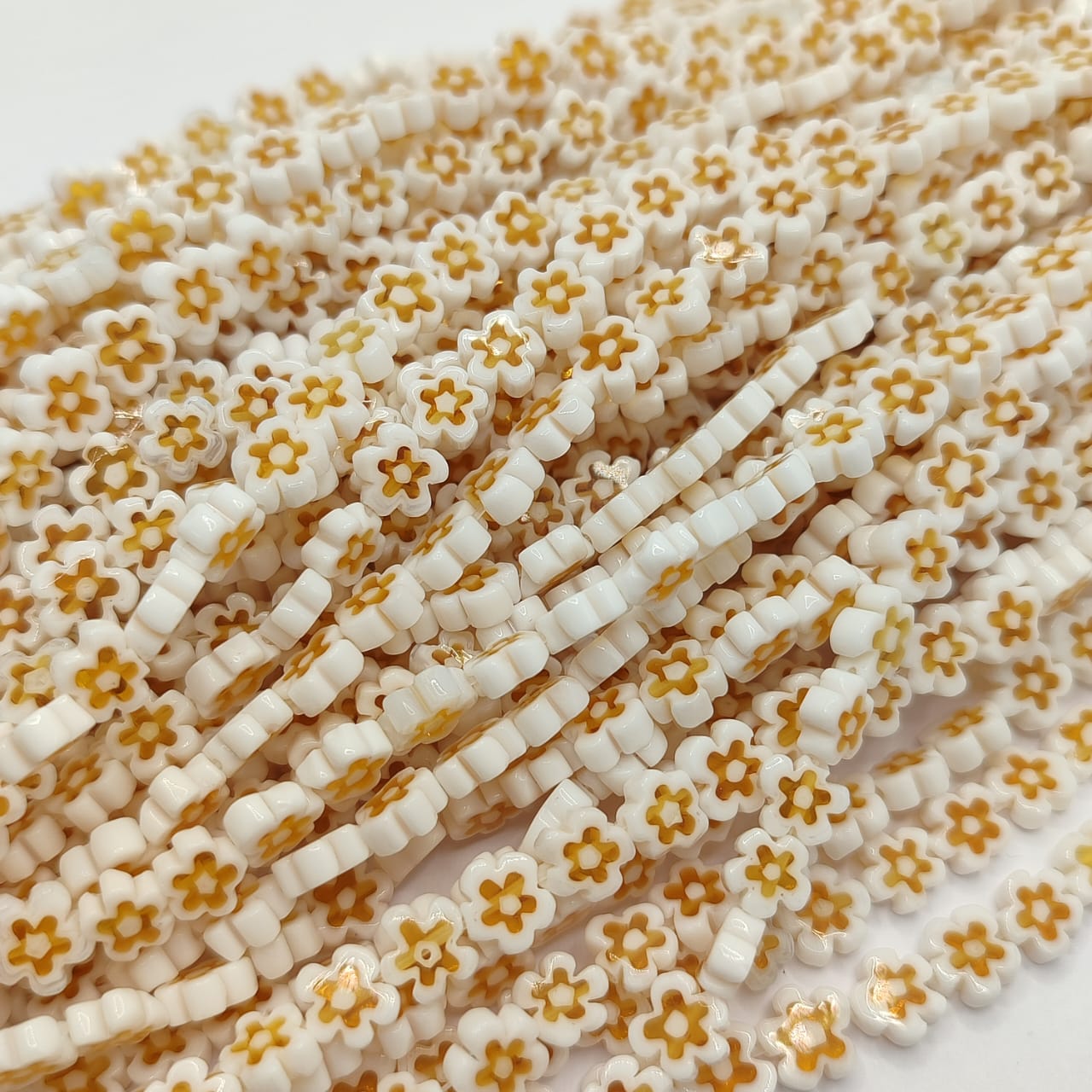 FLOR DE MURANO COLOR CREMA