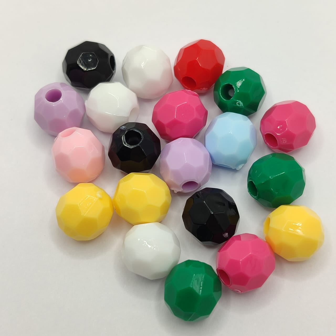 PAQUETE ESFERAS COLORES FACETADOS (20 UND PAQUETICOS)