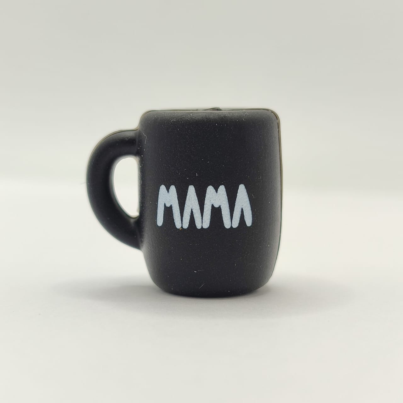 BOLSA 1 UND TAZITA NEGRA MAMA