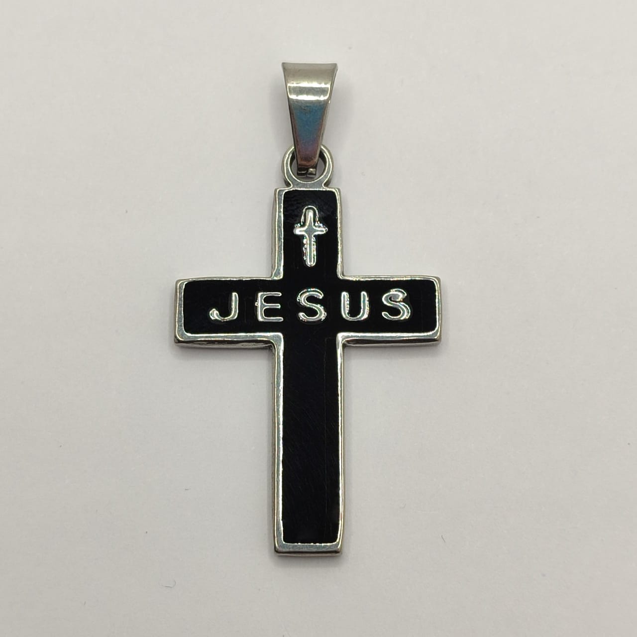 ACERO DIJE CRUZ JESUS NEGRA