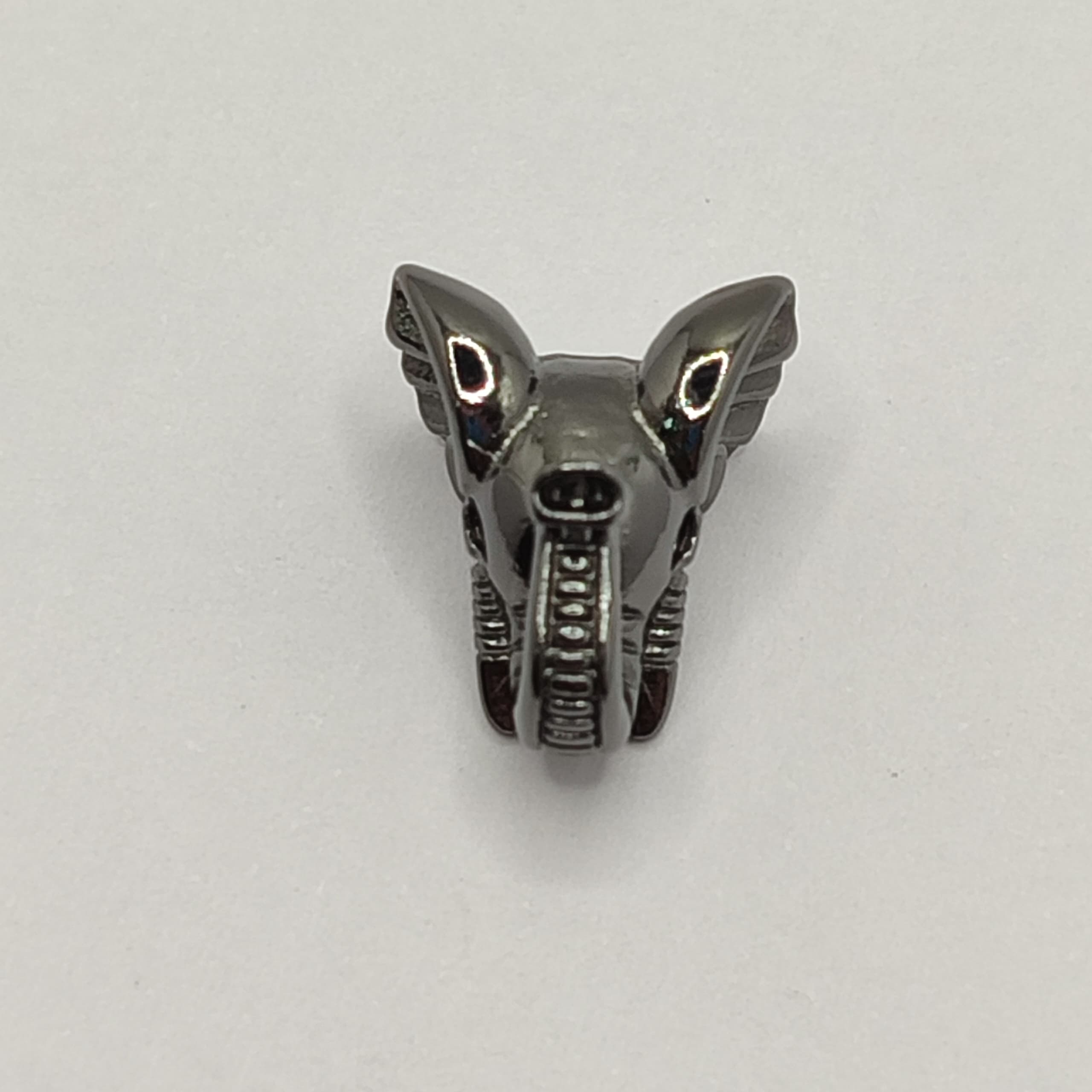 PASADOR ELEFANTE NEGRO