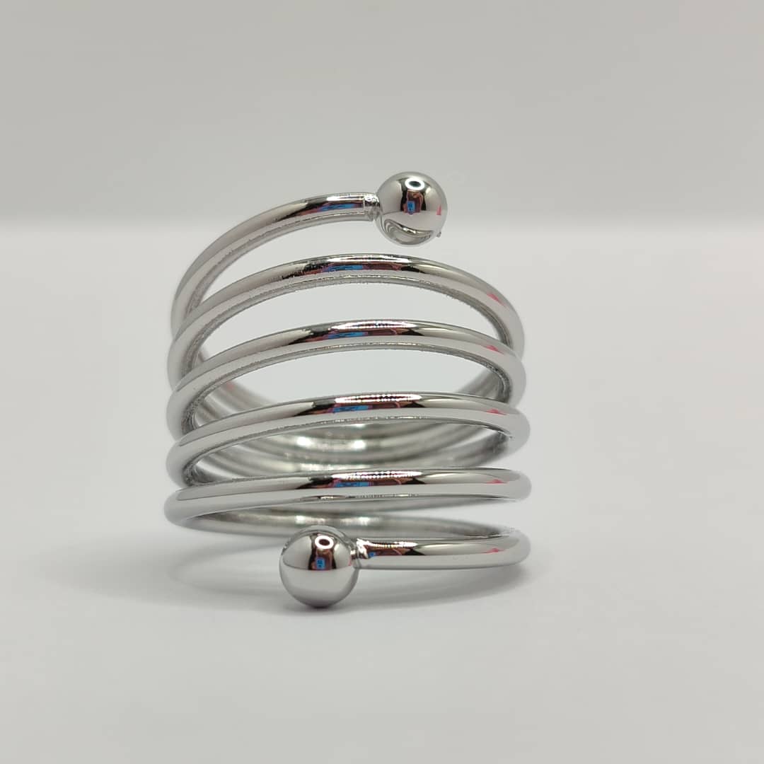 ANILLO AJUSTABLE PLATEADO CINCO ESPIRALES CON DOS ESFERAS PEQ
