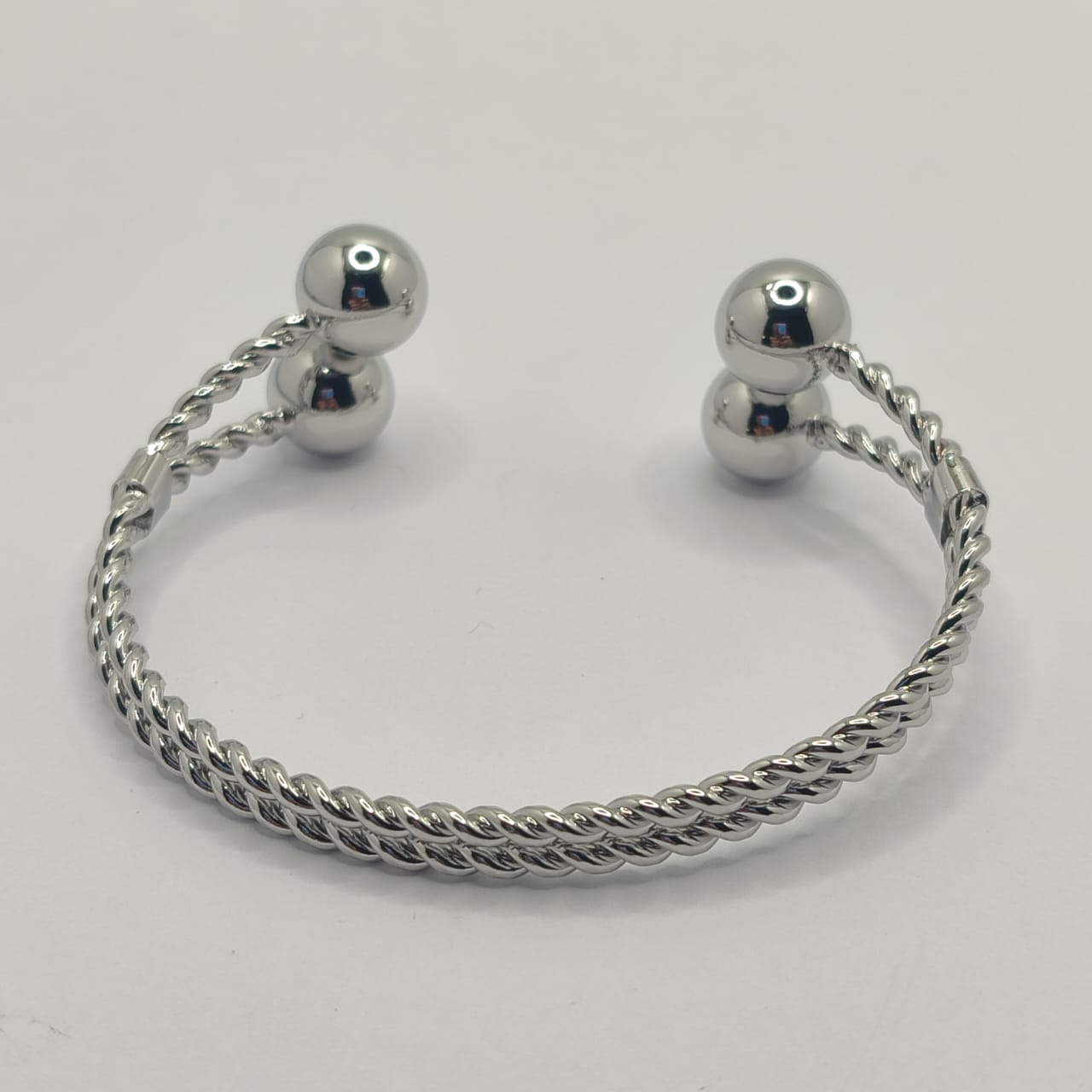 BRAZALETE 4 CUENTAS REDONDAS PLATEADA