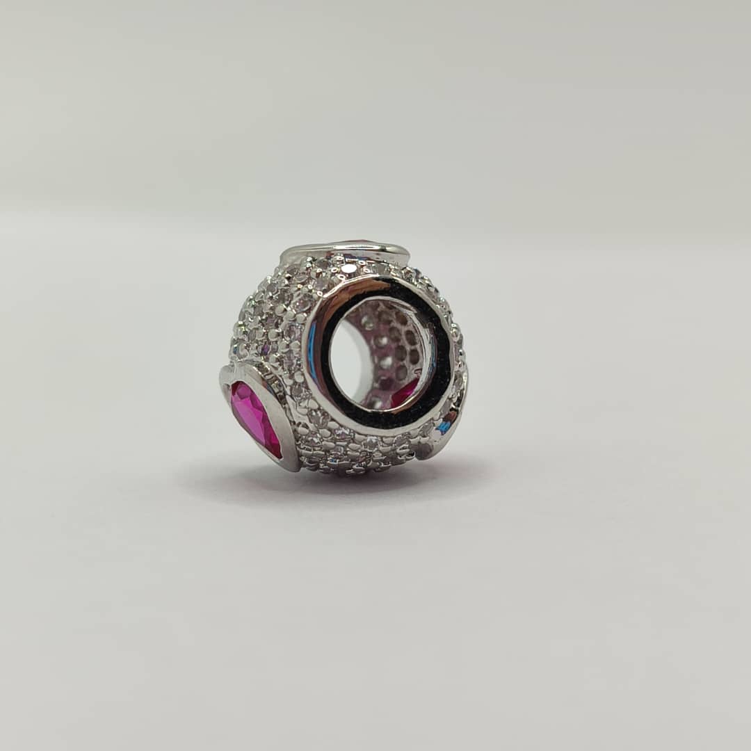 CIRCON BOLA DE FUEGO PLATEADO CON CORAZON FUCSIA 2