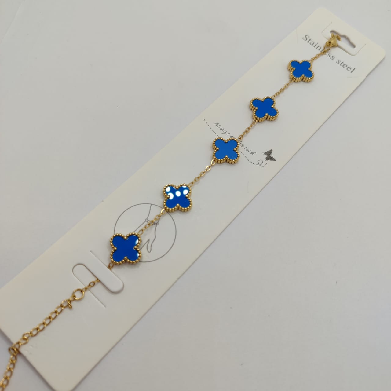 PULSERA DE TREBOL AZUL CLARO