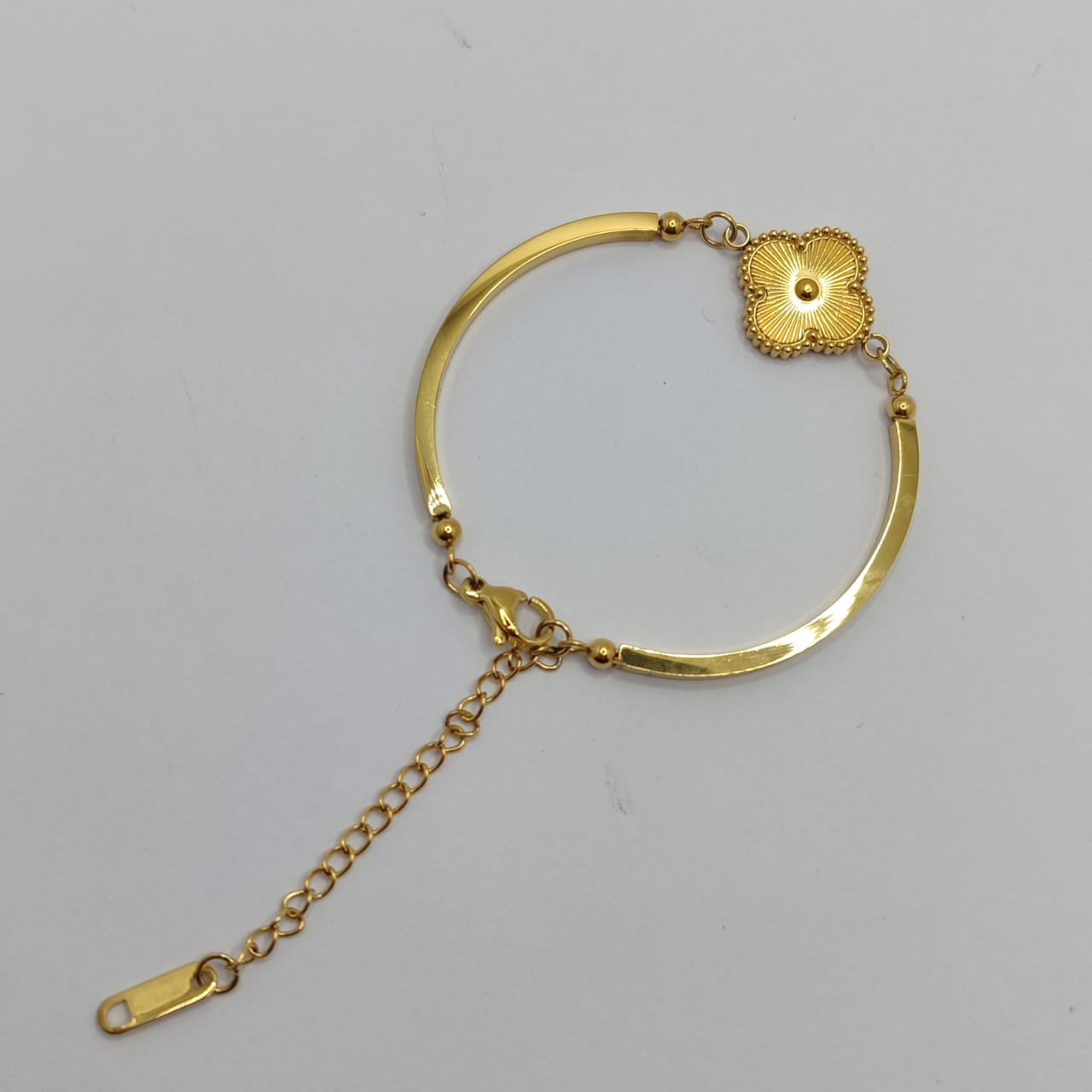 BRAZALETE TREBOL DORADO