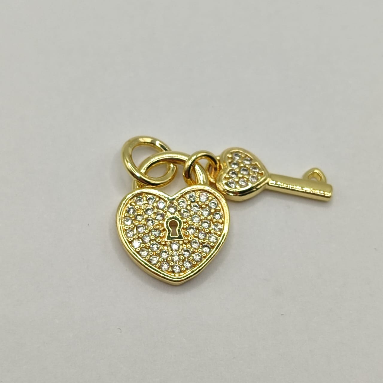 CIRCON DIJE CORAZON CON LLAVE