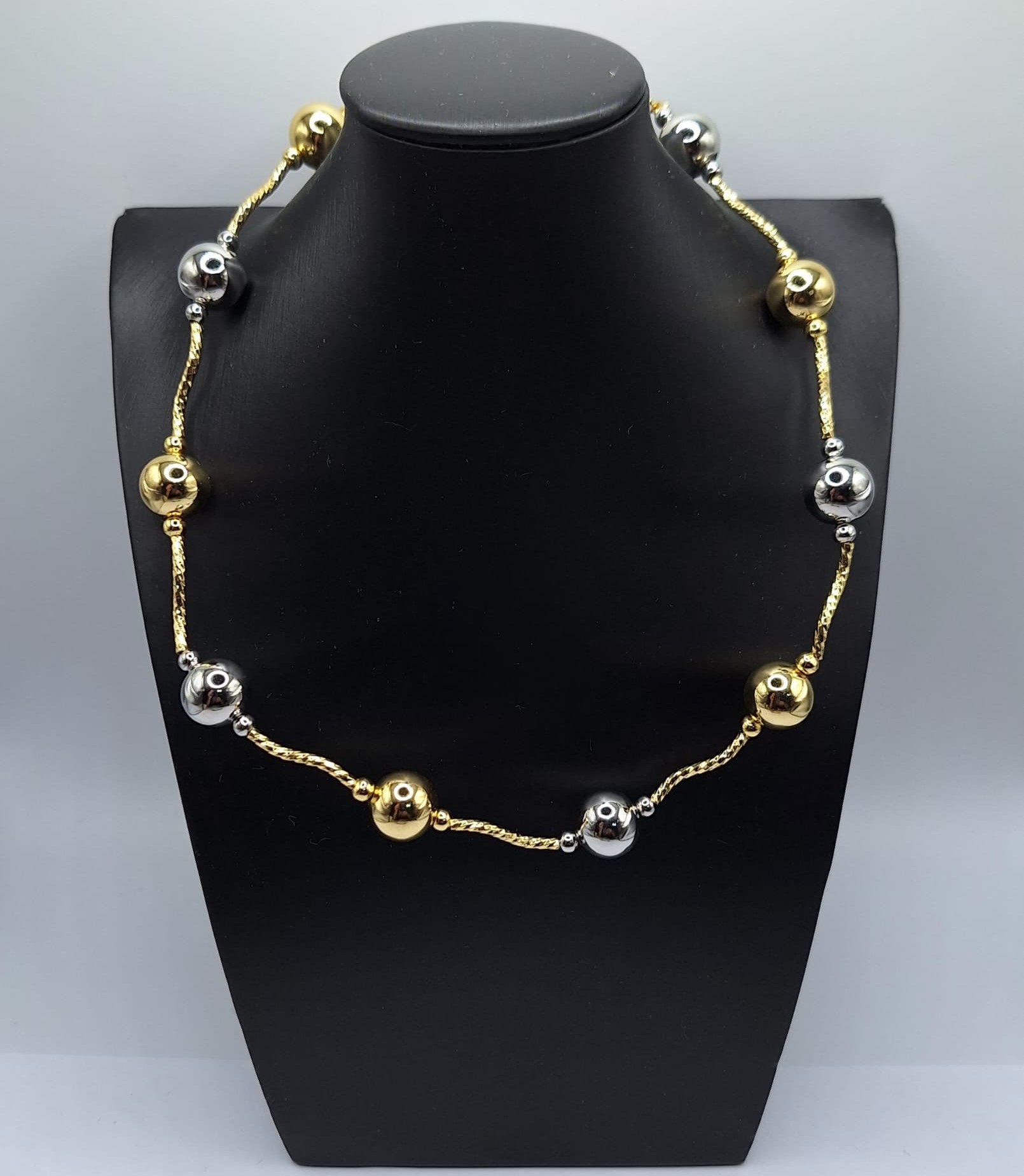 COLLAR BALIN CON CURVA ESTRIADA MIXTO 12MM