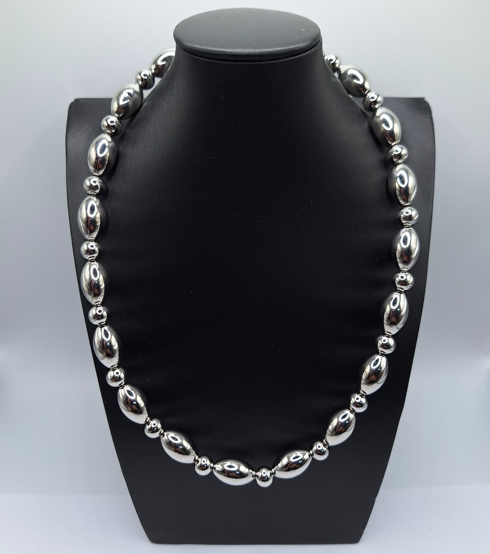 COLLAR FORMA DE ARROZ SILVER