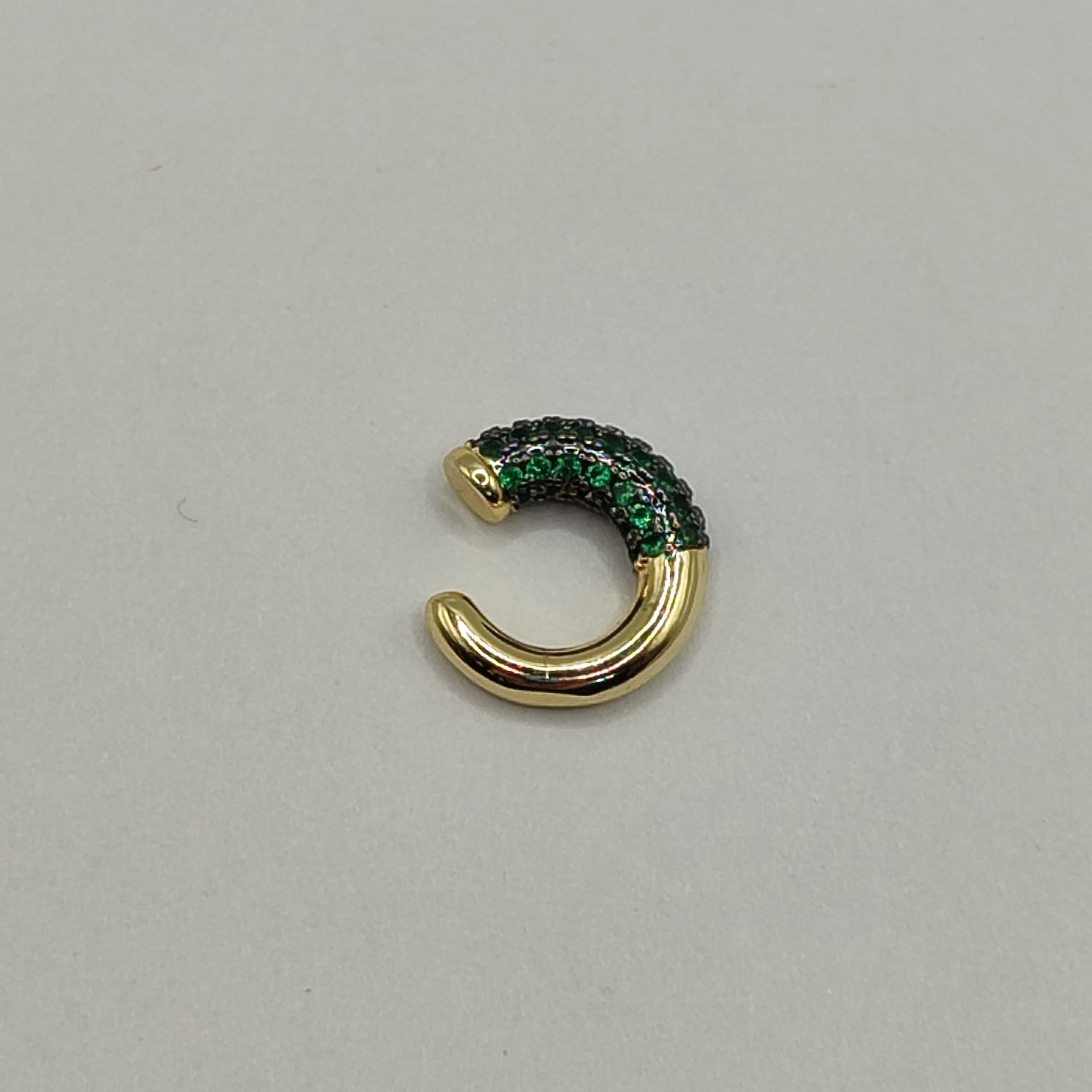 EAR CUFF CON CIRCONES VERDES