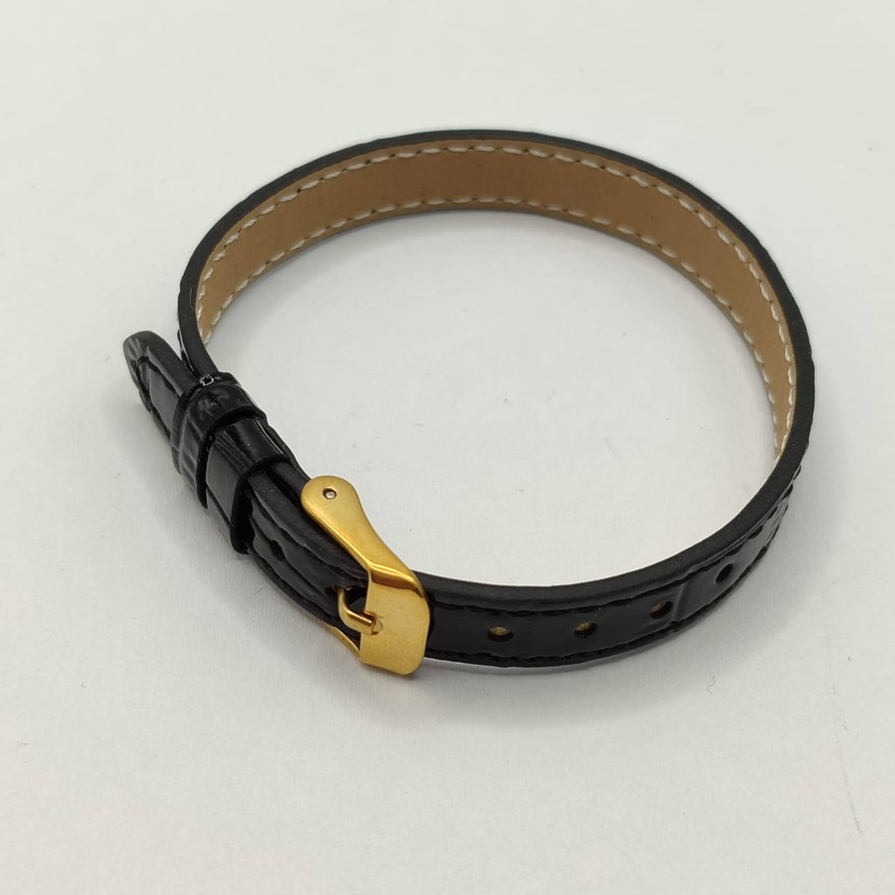 PULSERA CORREA DE CUERO NEGRA
