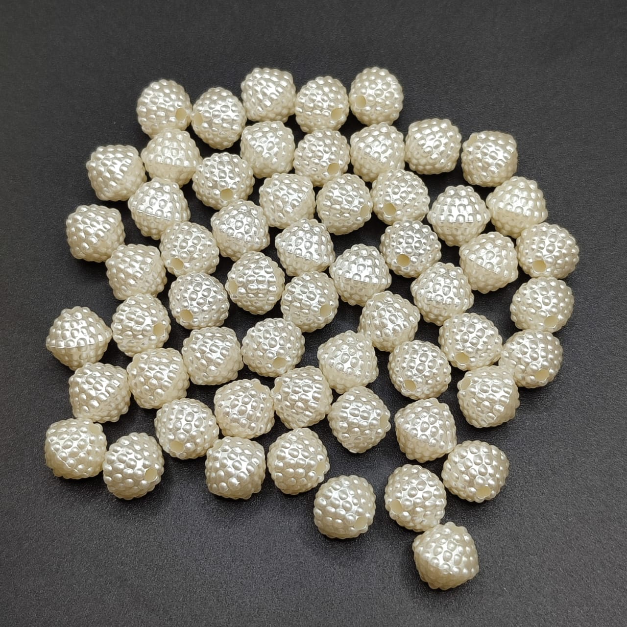 PAQUETE DE ESFERA PERLADA ESTILO TROMPO (25UND)