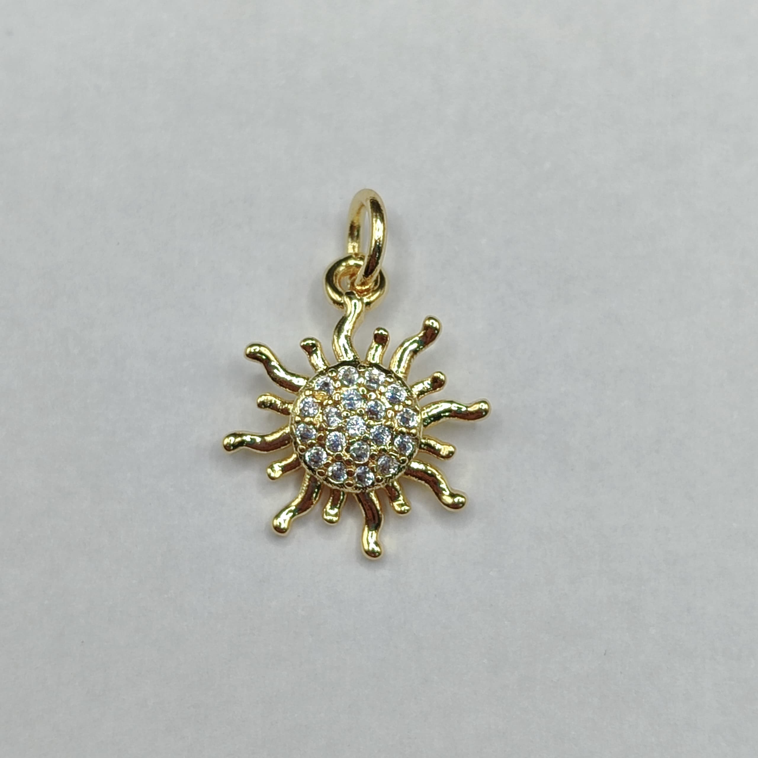 DIJE DE CIRCON MINI SOL