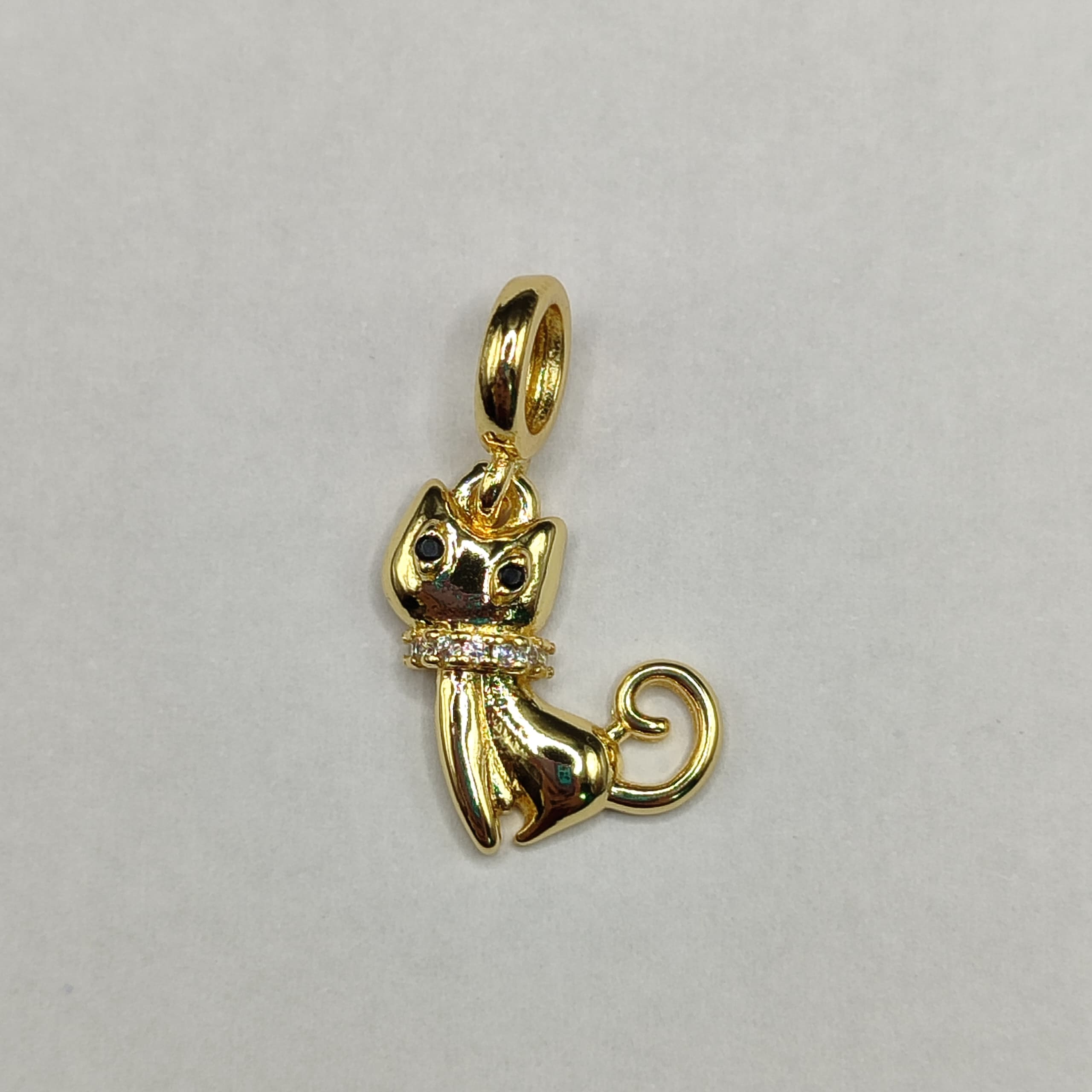 DIJE DE PANDORA GATO CON COLLAR DE CIRCON