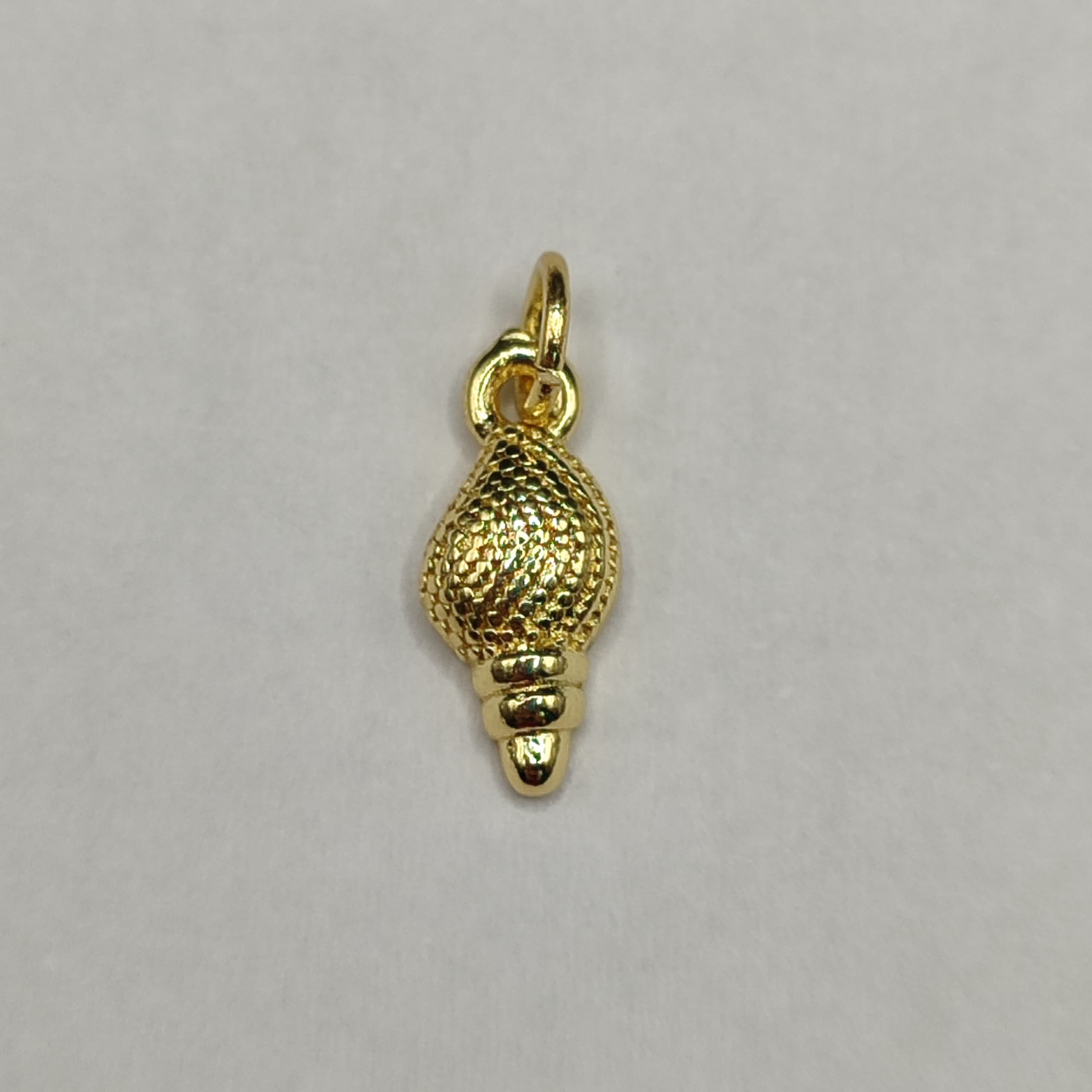DIJE DE ORO CHINO CARACOLA
