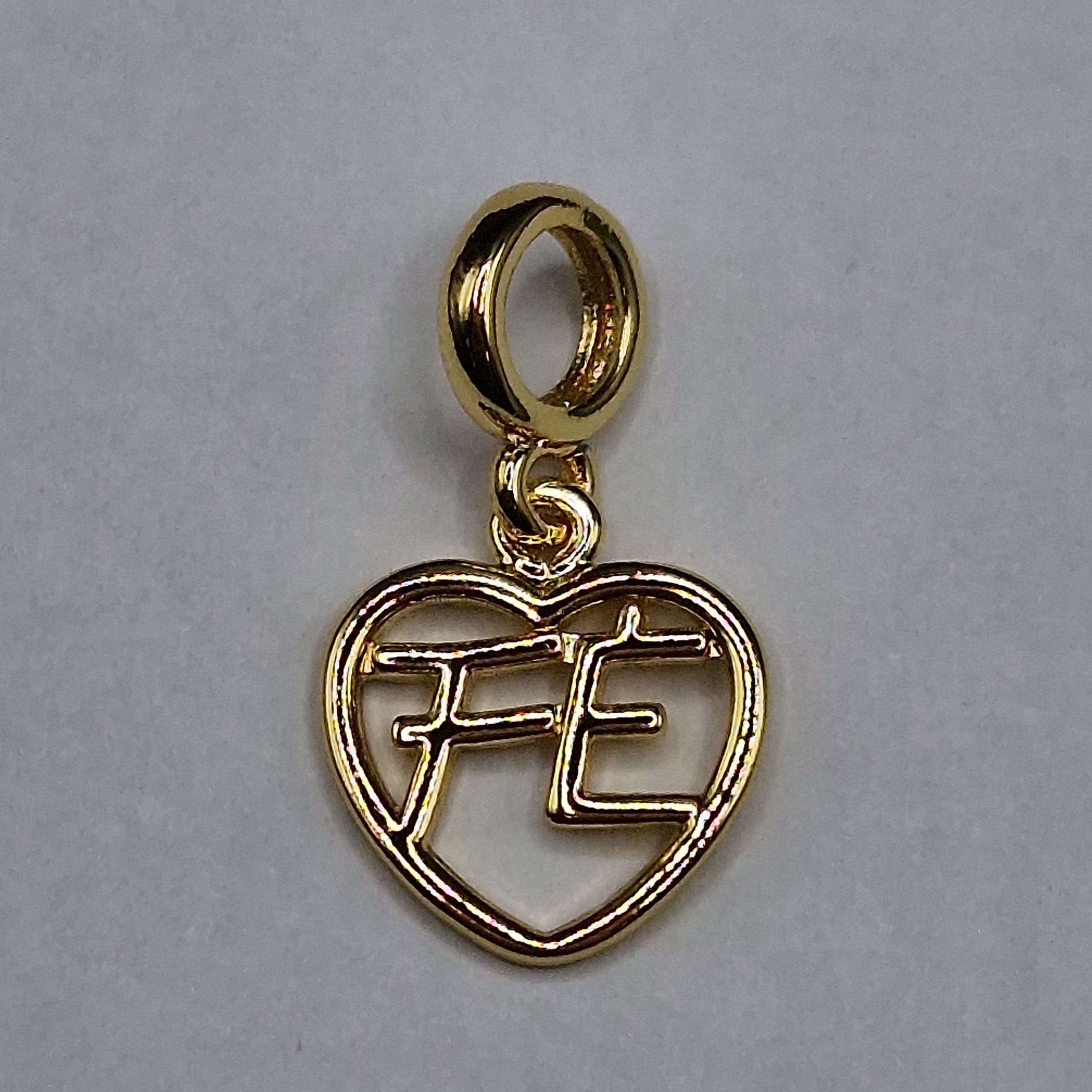 DIJE PANDORA CORAZON CON FE