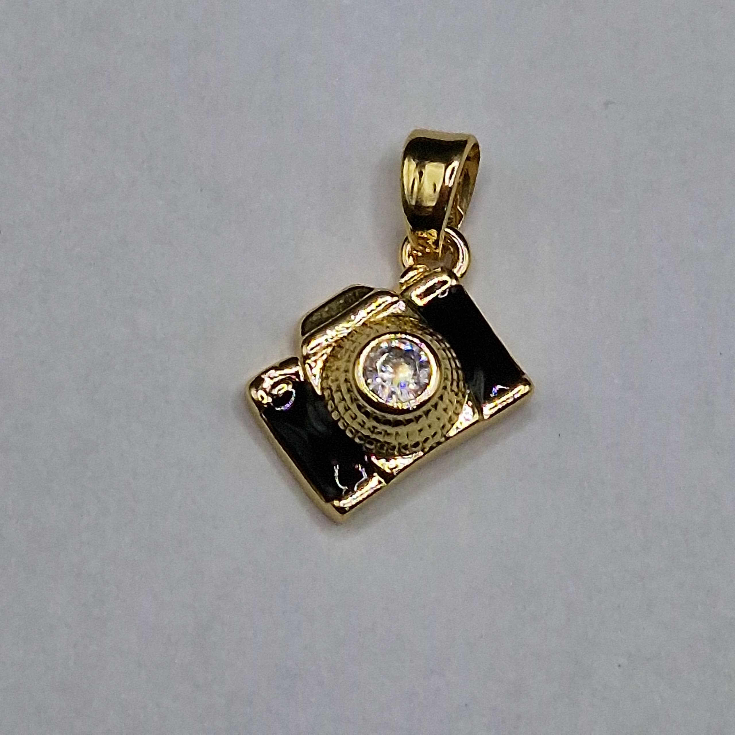DIJE DE CIRCON CAMARA NEGRA
