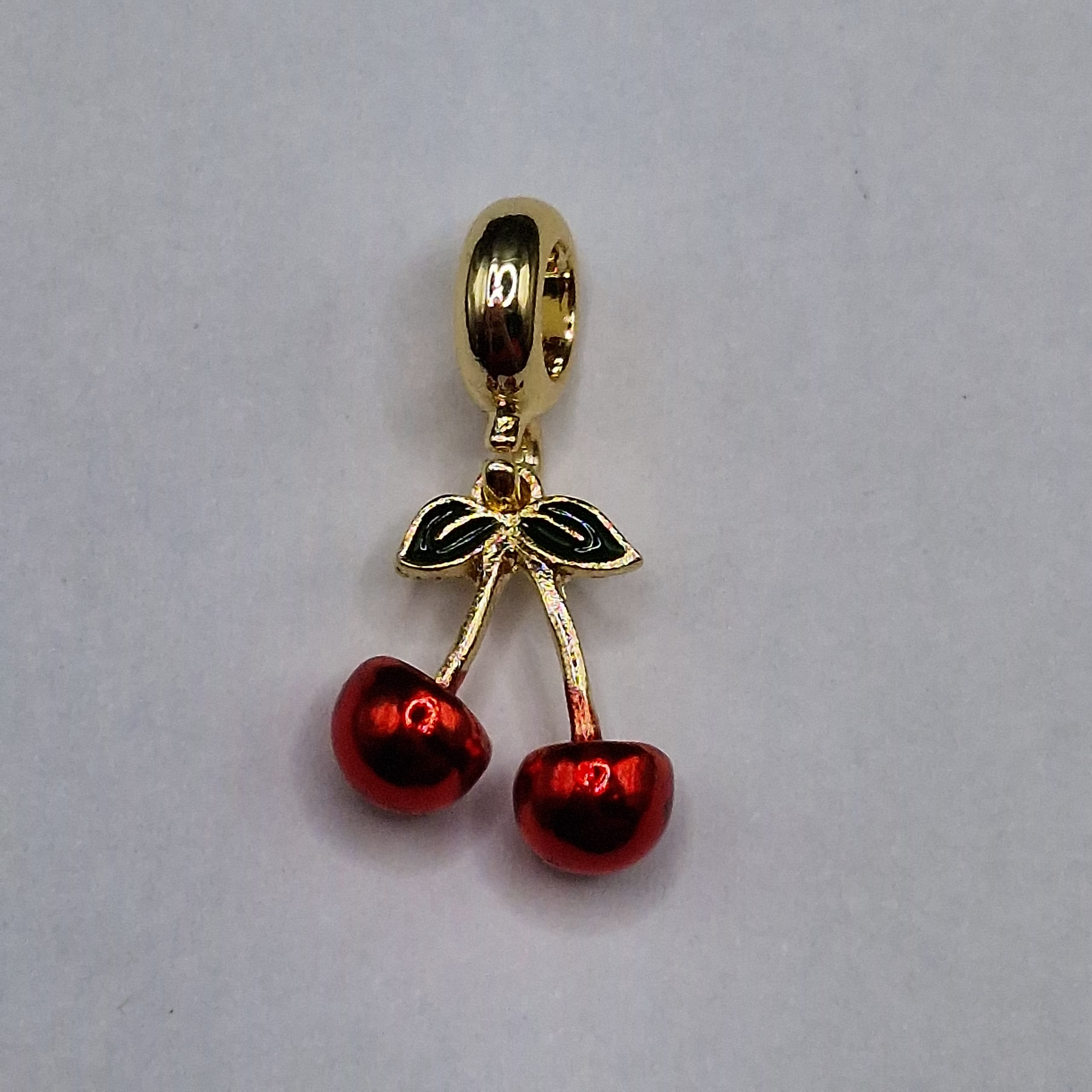 DIJE PANDORA CEREZA METALIZADA 12X27MM