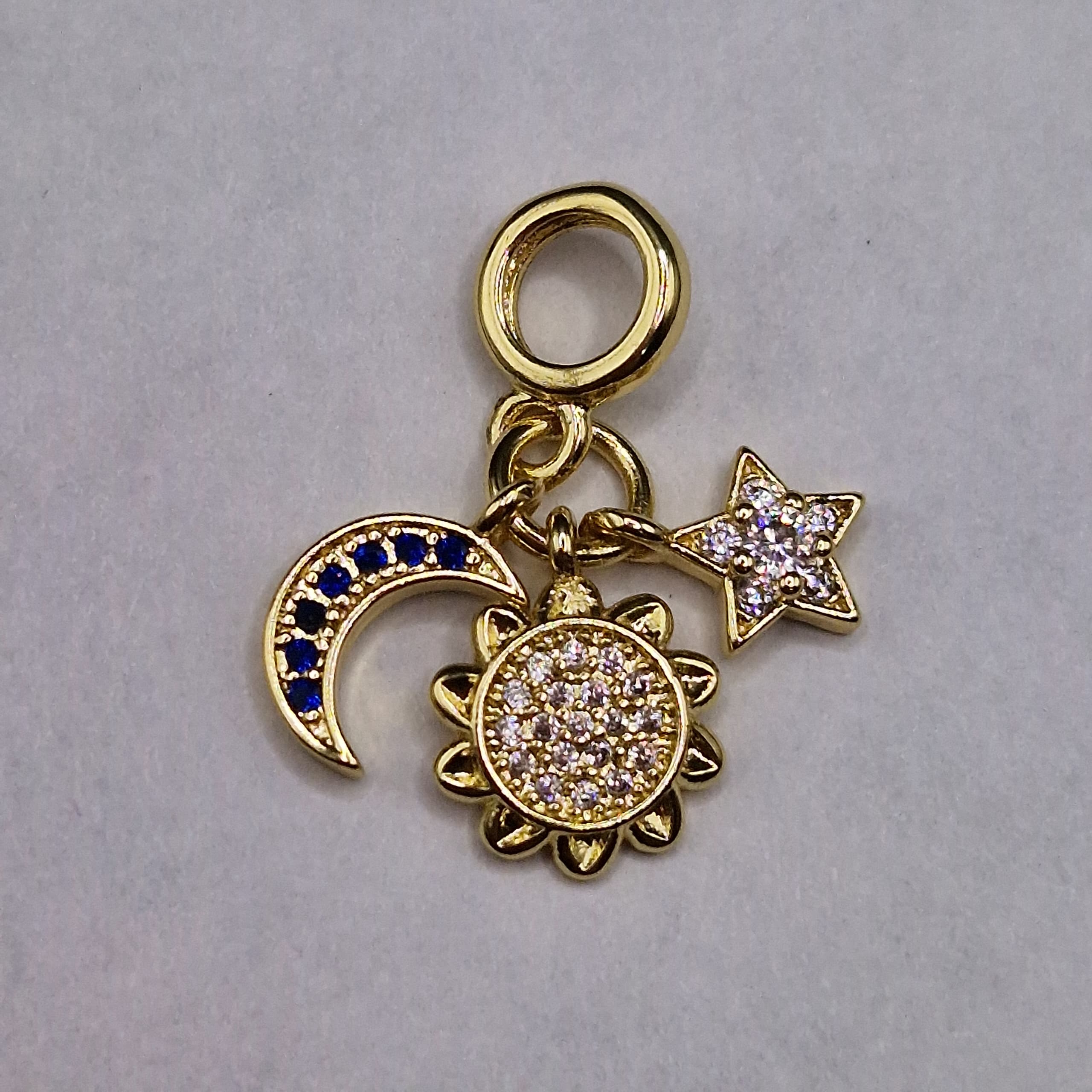 DIJE PANDORA LUNA SOL Y ESTRELLA