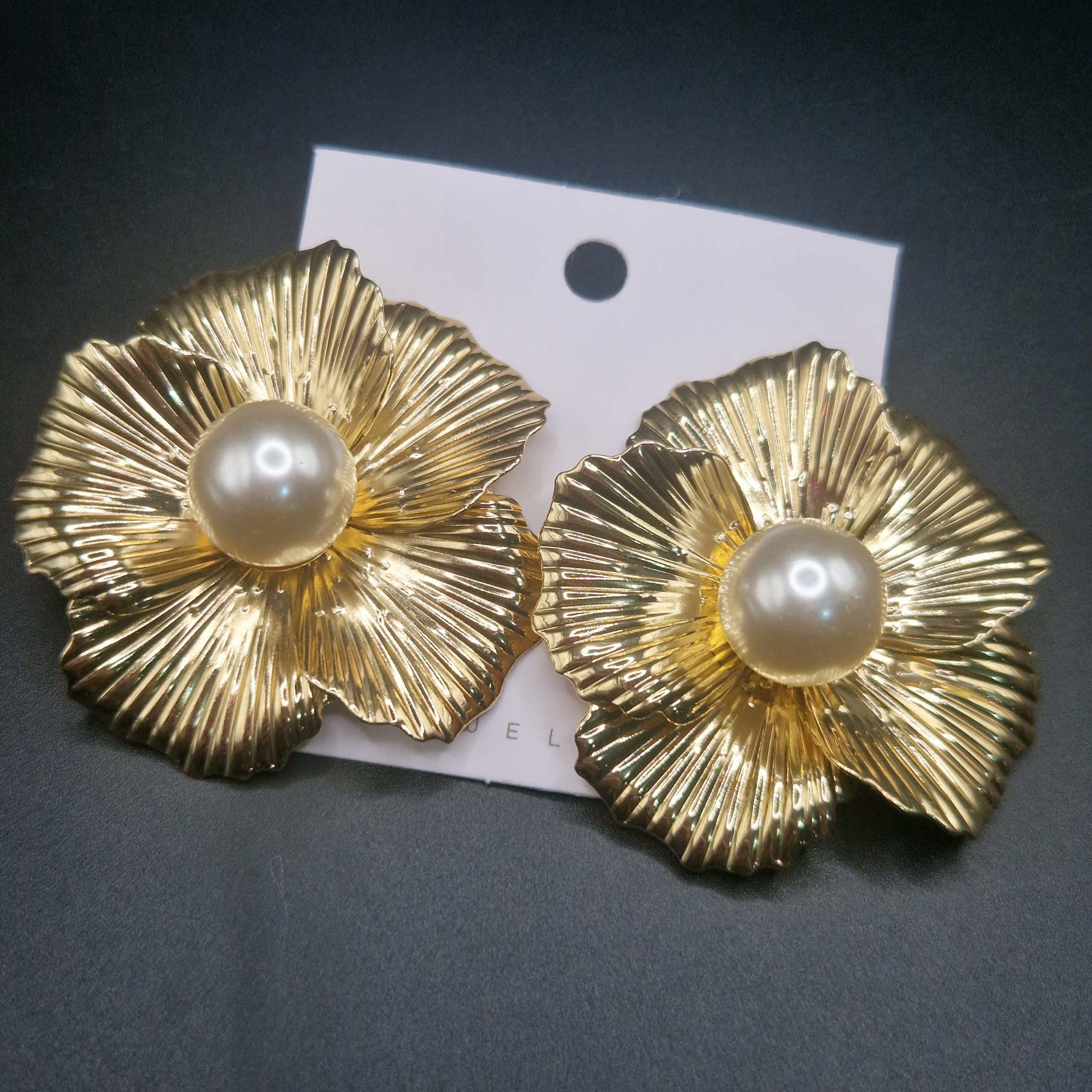 ZARCILLO FLOR GRANDE CON PERLA