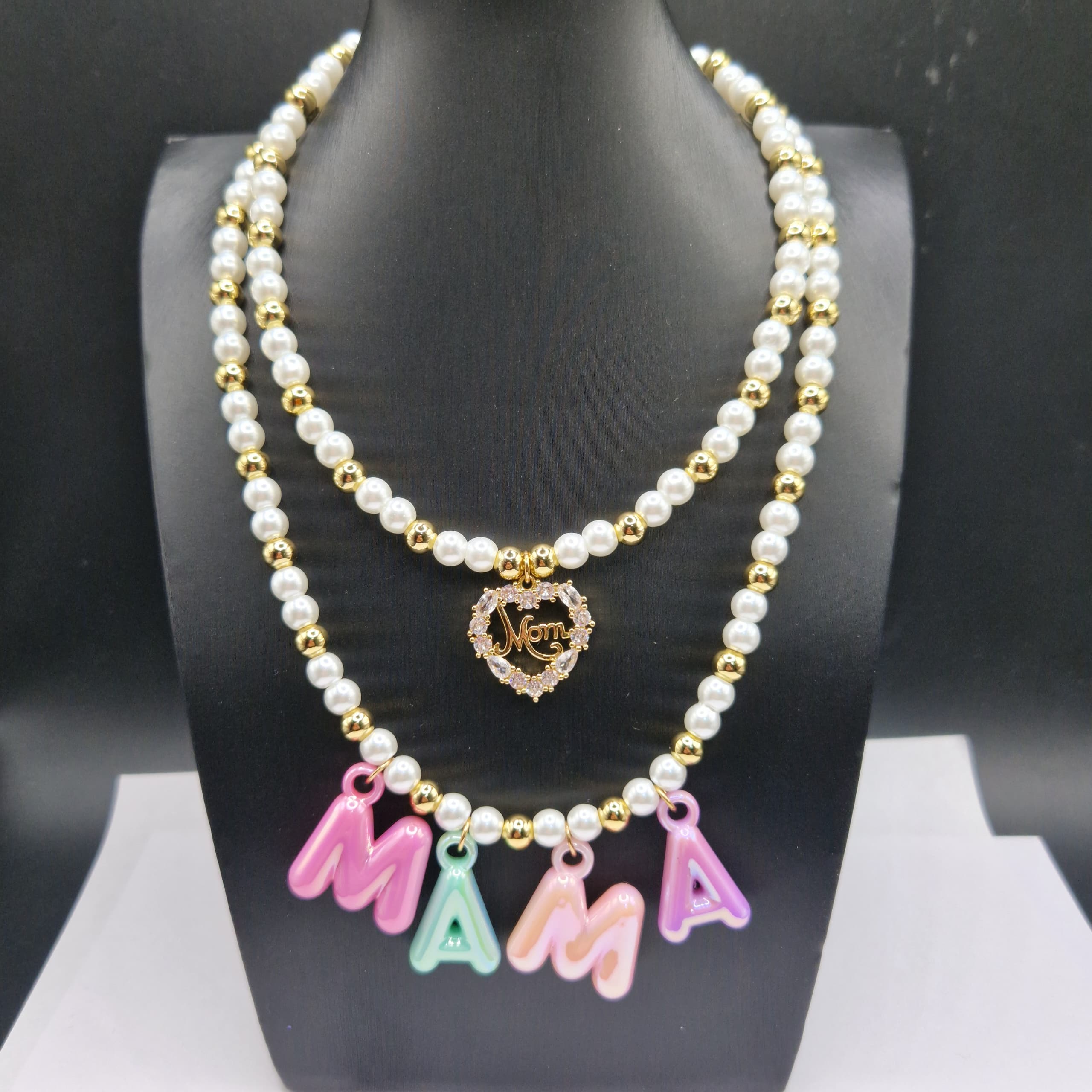 COLLAR DE MAMA EN PERLAS