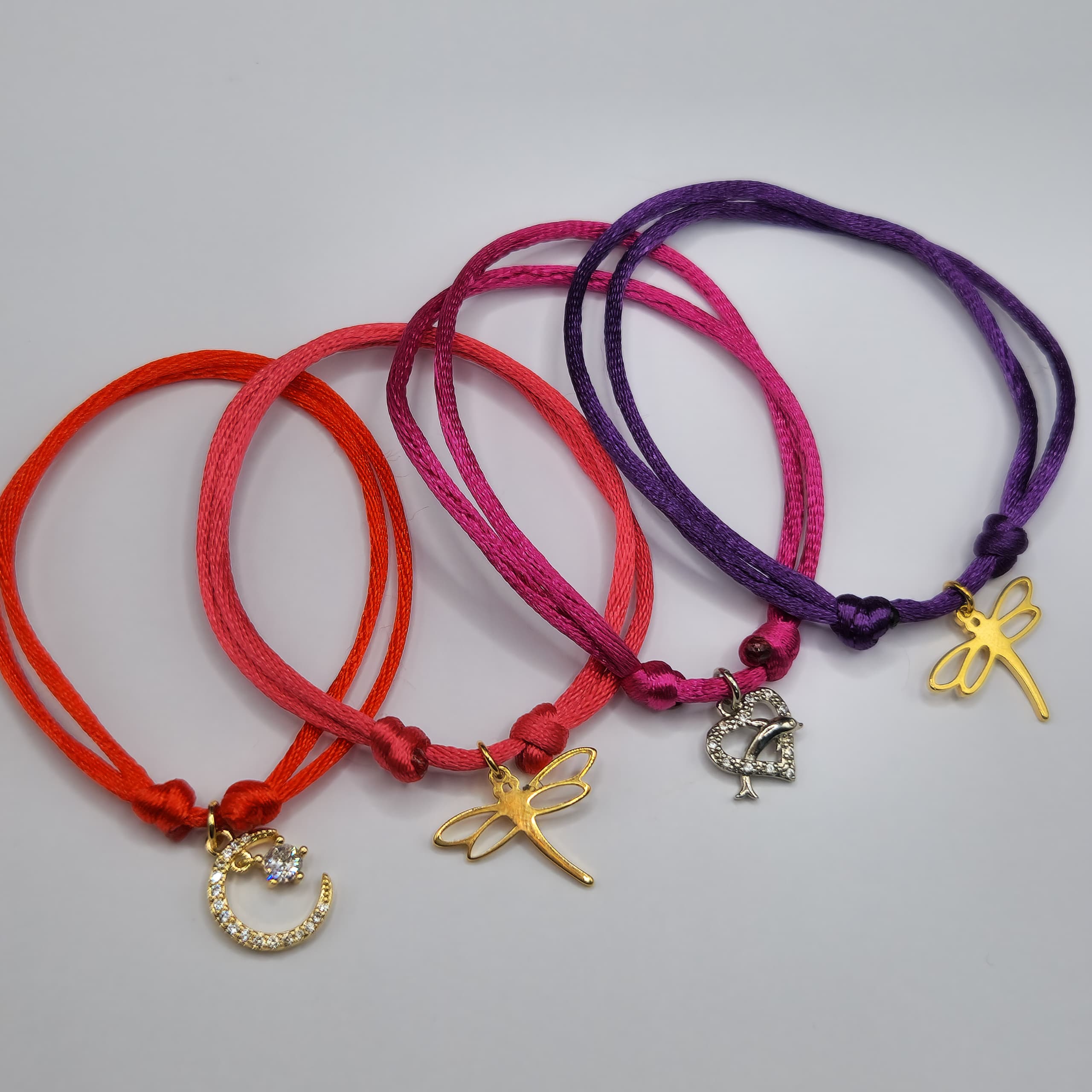 PULSERA DE COLA DE RATON CON DIJES