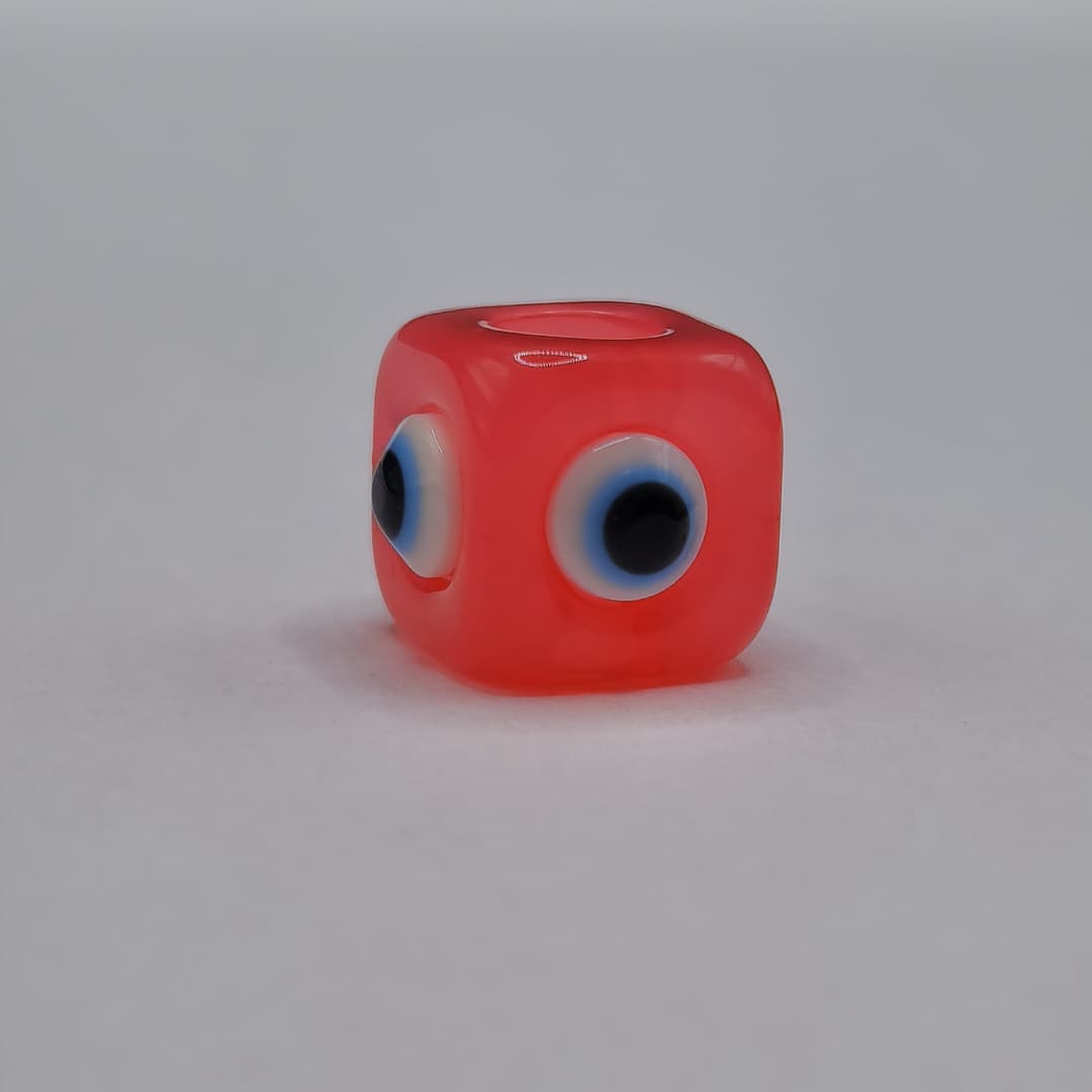 RESINA OJO CUBO ROSADO OSCURO
