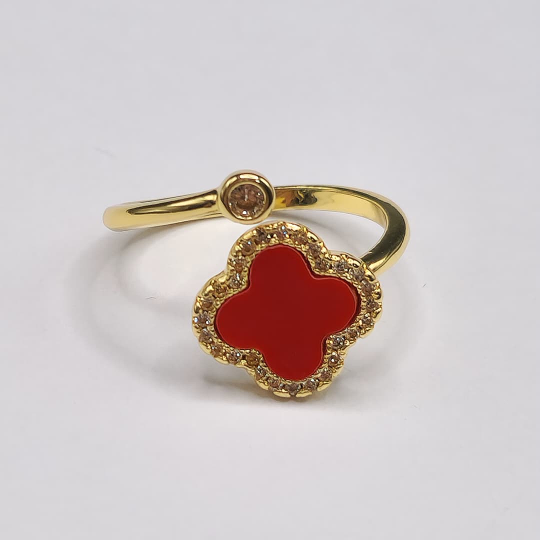 ANILLO DE TREBOL ROJO