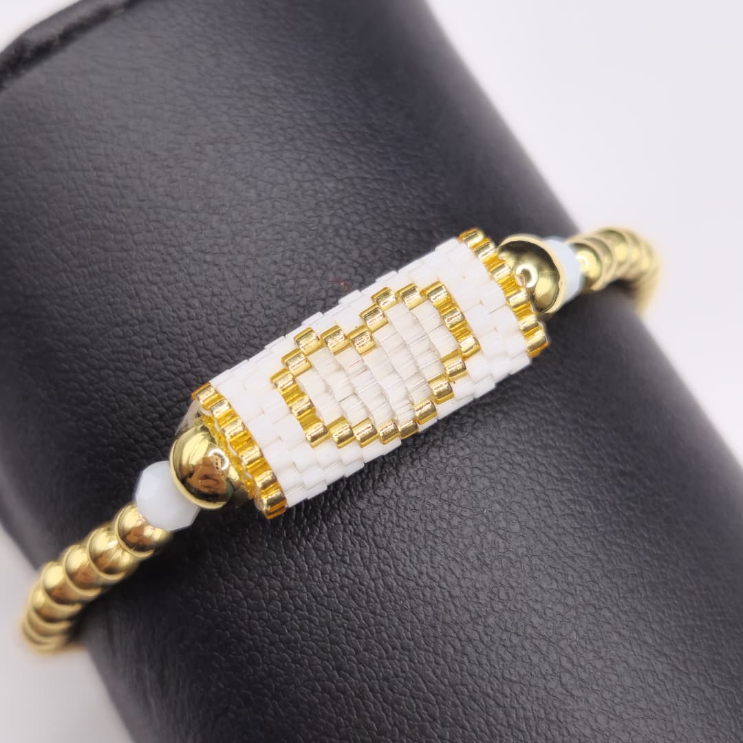 PULSERA DE BALINES CON CORAZON BLANCA