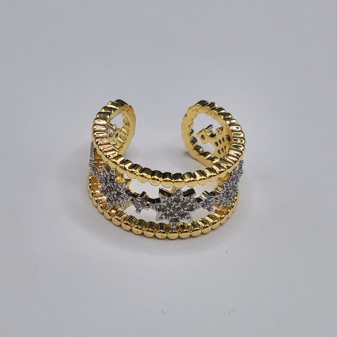 ANILLOS CON TRES ESTRELLAS DE CIRCON