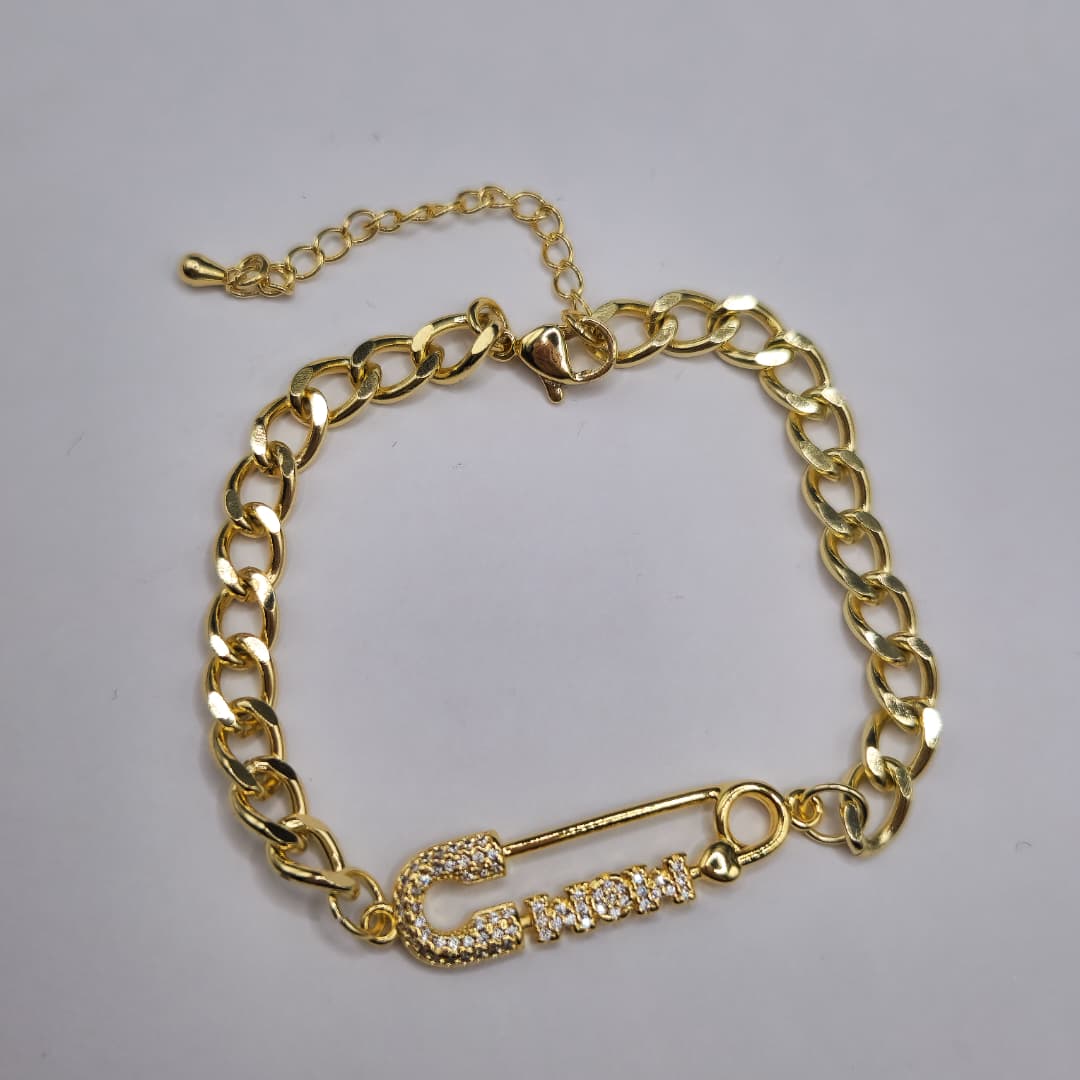 PULSERA DE ESLABON CON DIJE DE ALFILER MOM