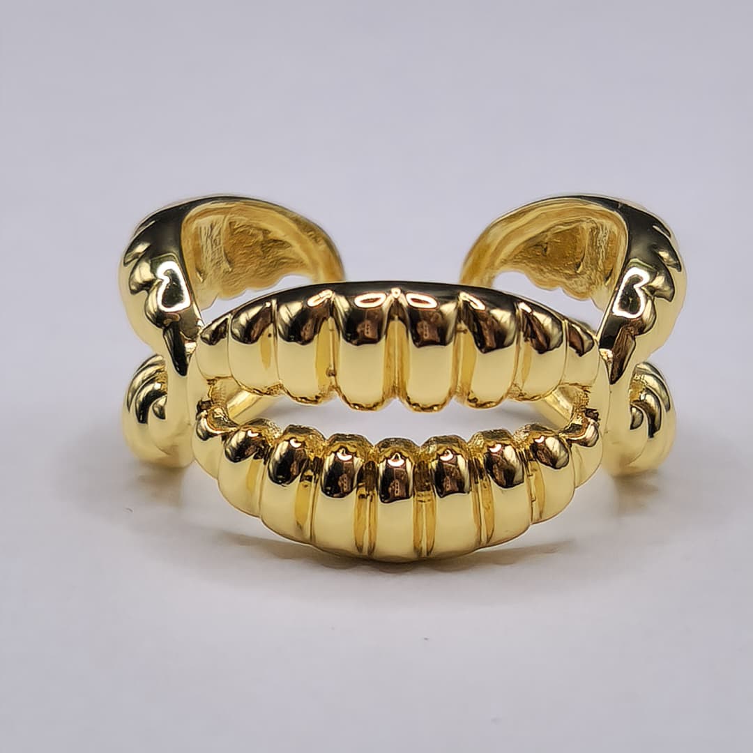 ANILLO DE CARACOLES DORADOS