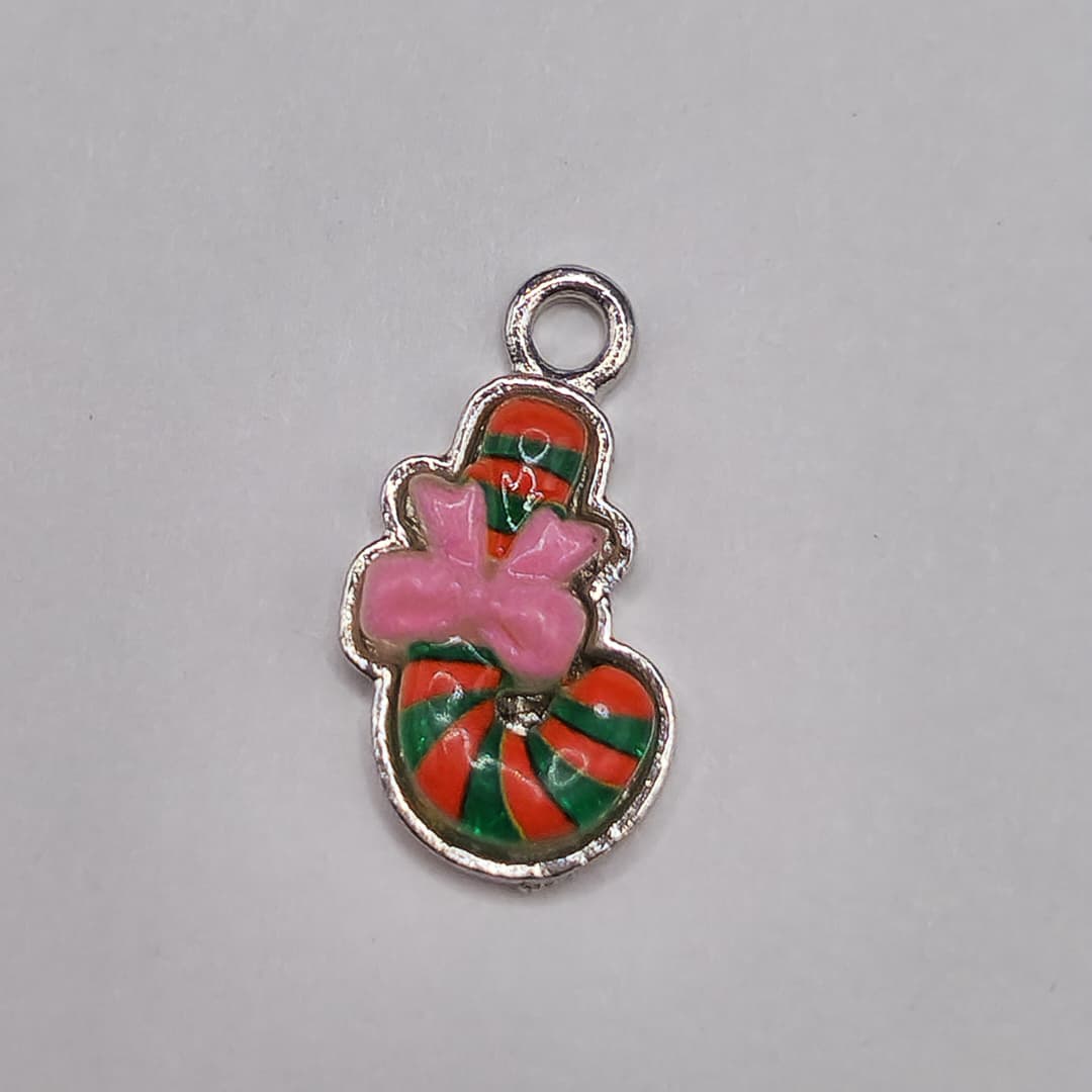 DIJE DE NAVIDAD BASTON DE NAVIDAD CON MOÑO ROSADO