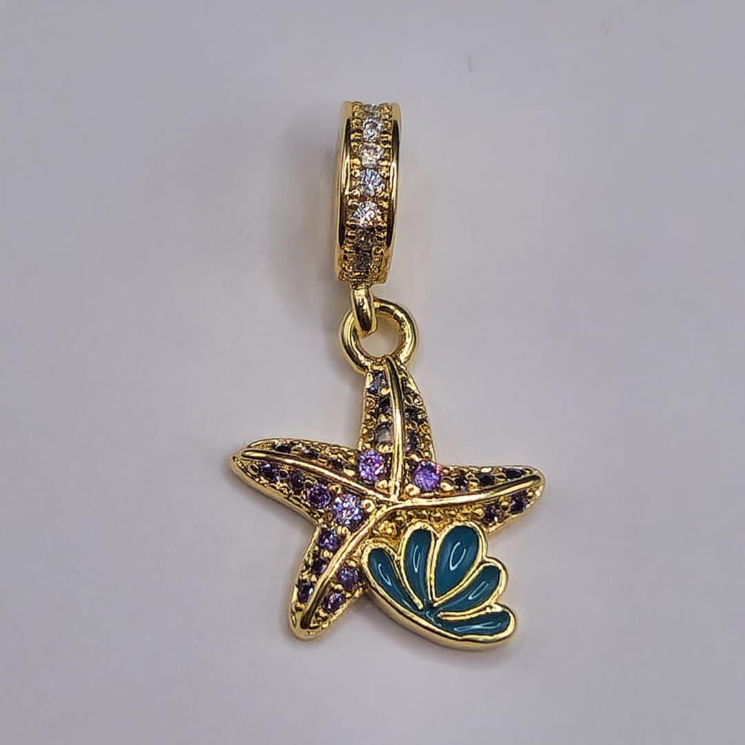 PANDORA DIJE ESTRELLA CON HOJA