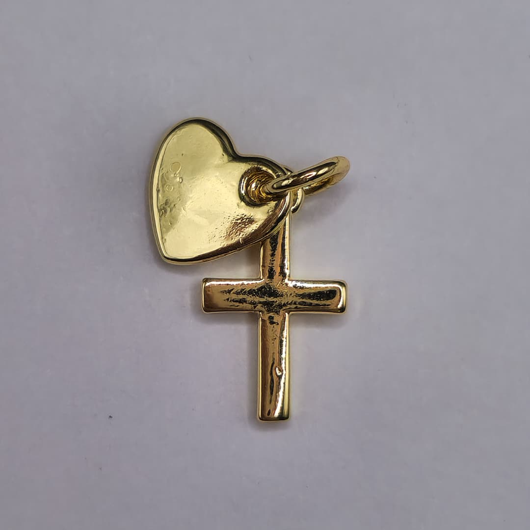 DIJE DE ORO CHINO CRUZ CON CORAZON PEQUEÑO