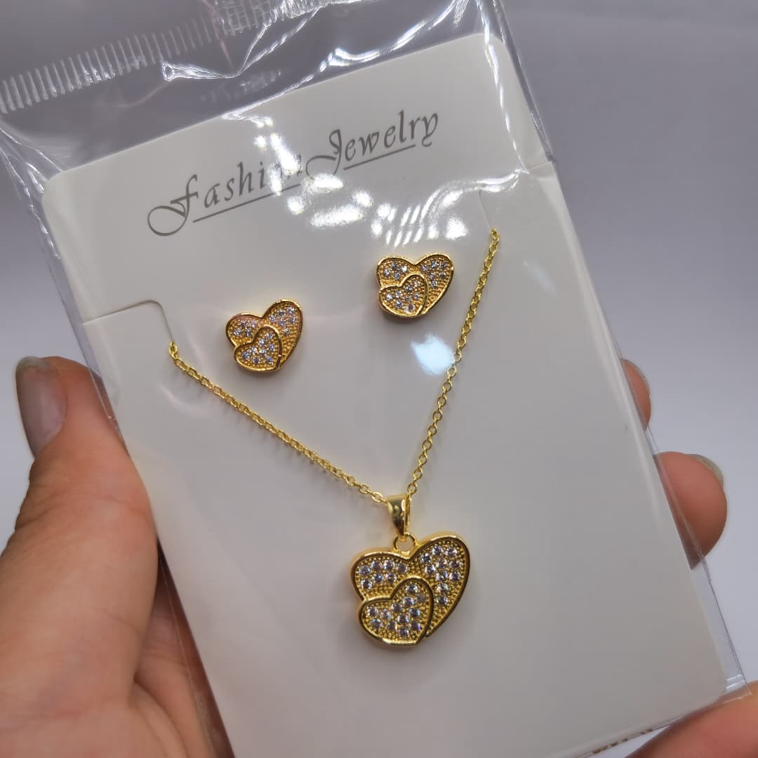 SET DE ZARCILLO Y COLLAR DE CORAZON DOBLE
