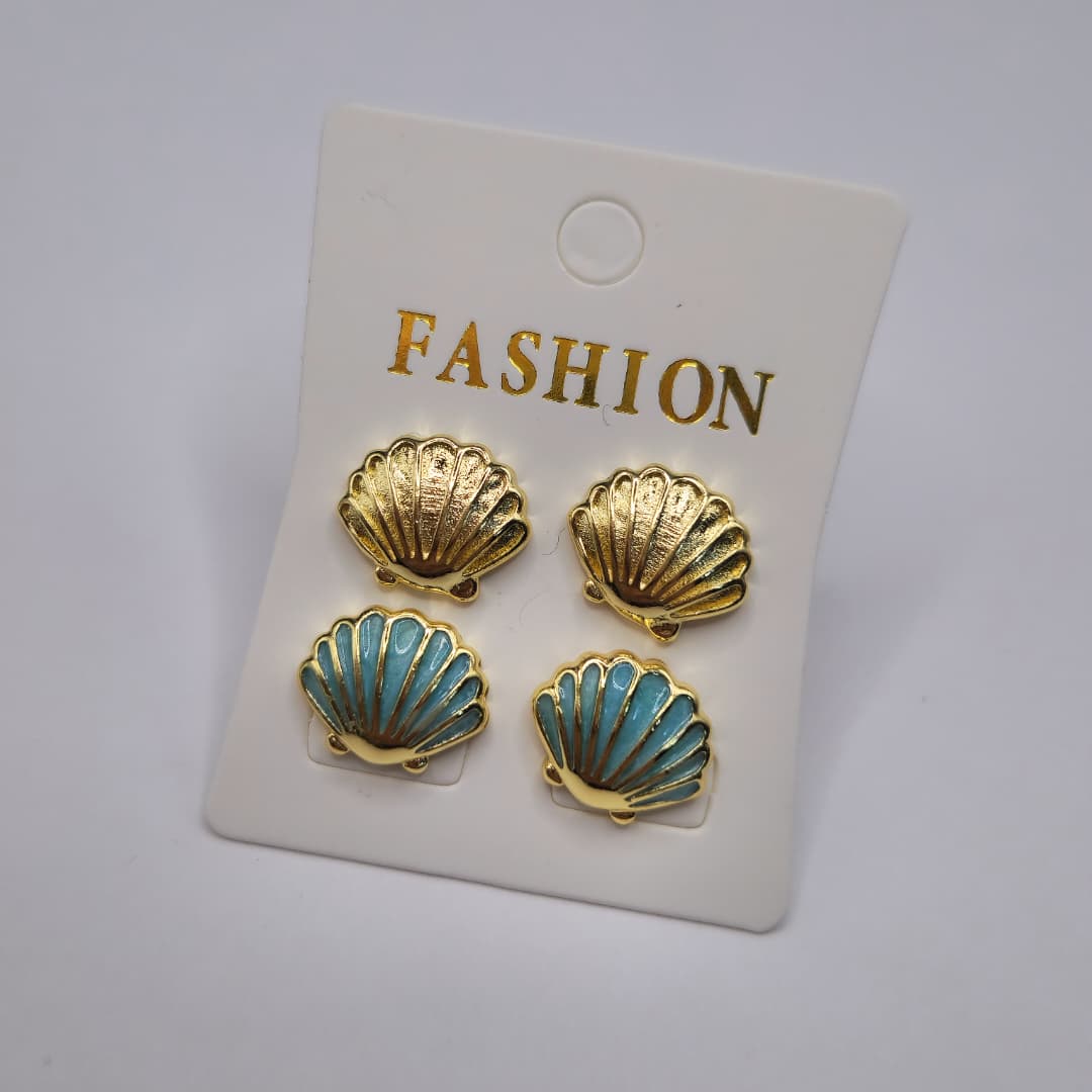 SET DE ZARCILLOS DE OSTRA DORADA Y OSTRA DORADO CON VERDE