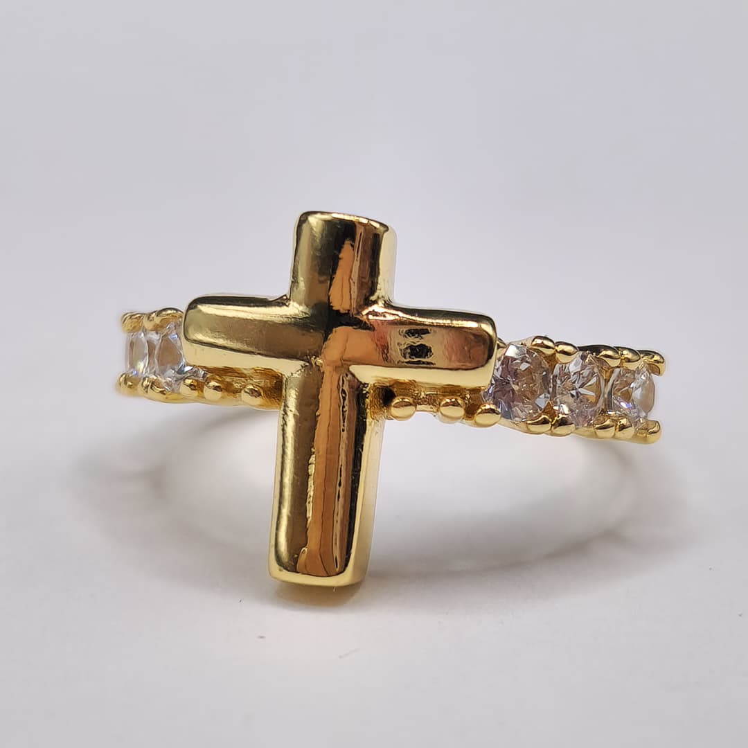 ANILLO CON CRUZ DORADO