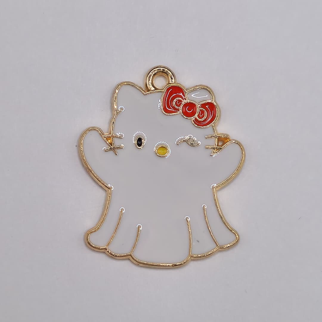 HELLO KITTY FANTASMA