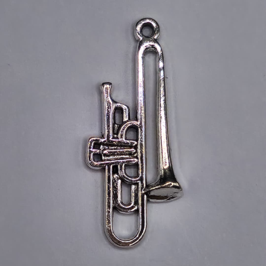 SILVER DIJE DE TROMPETA 33X14MM