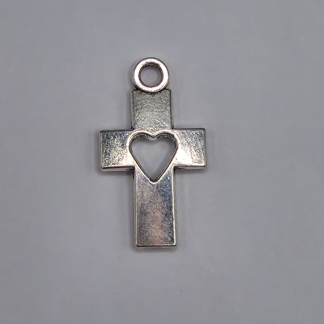 SILVER DIJE DE CRUZ CON CORAZON 10X18MM