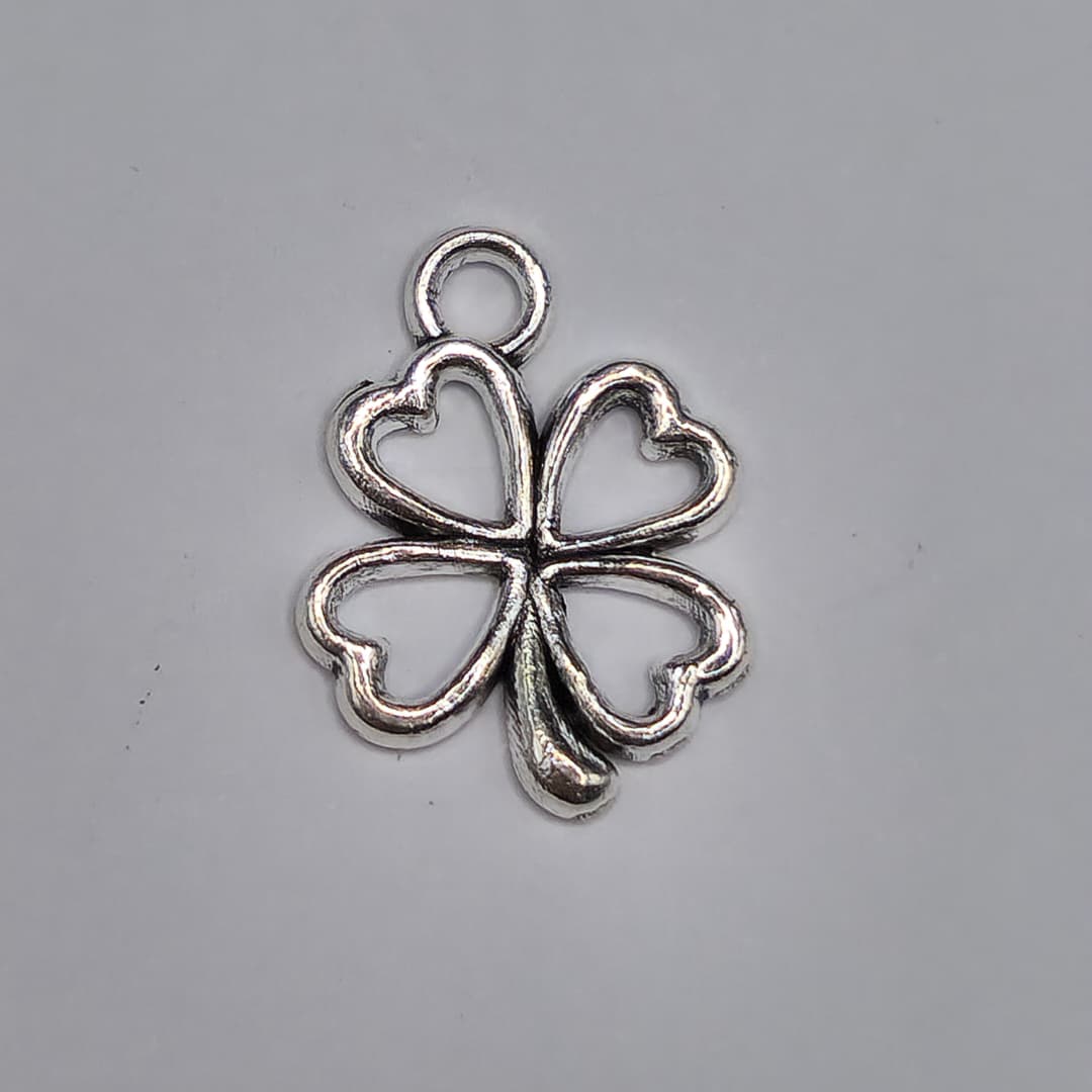 SILVER DIJE DE TREBOL 12X17MM