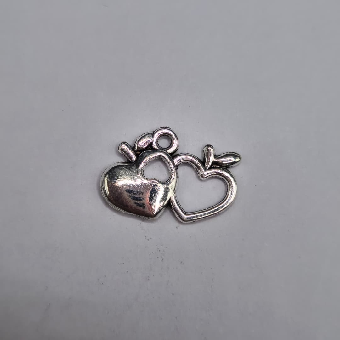 SILVER DIJE DOS MANZANAS EN FORMA DE CORAZON 12X18MM