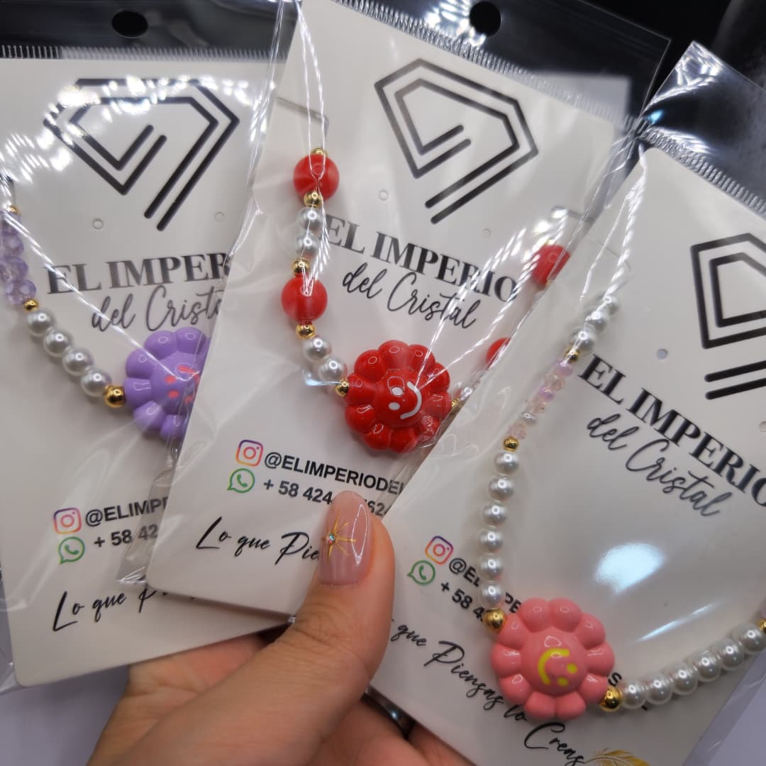 COLLARES DE PERLA CON DIJES