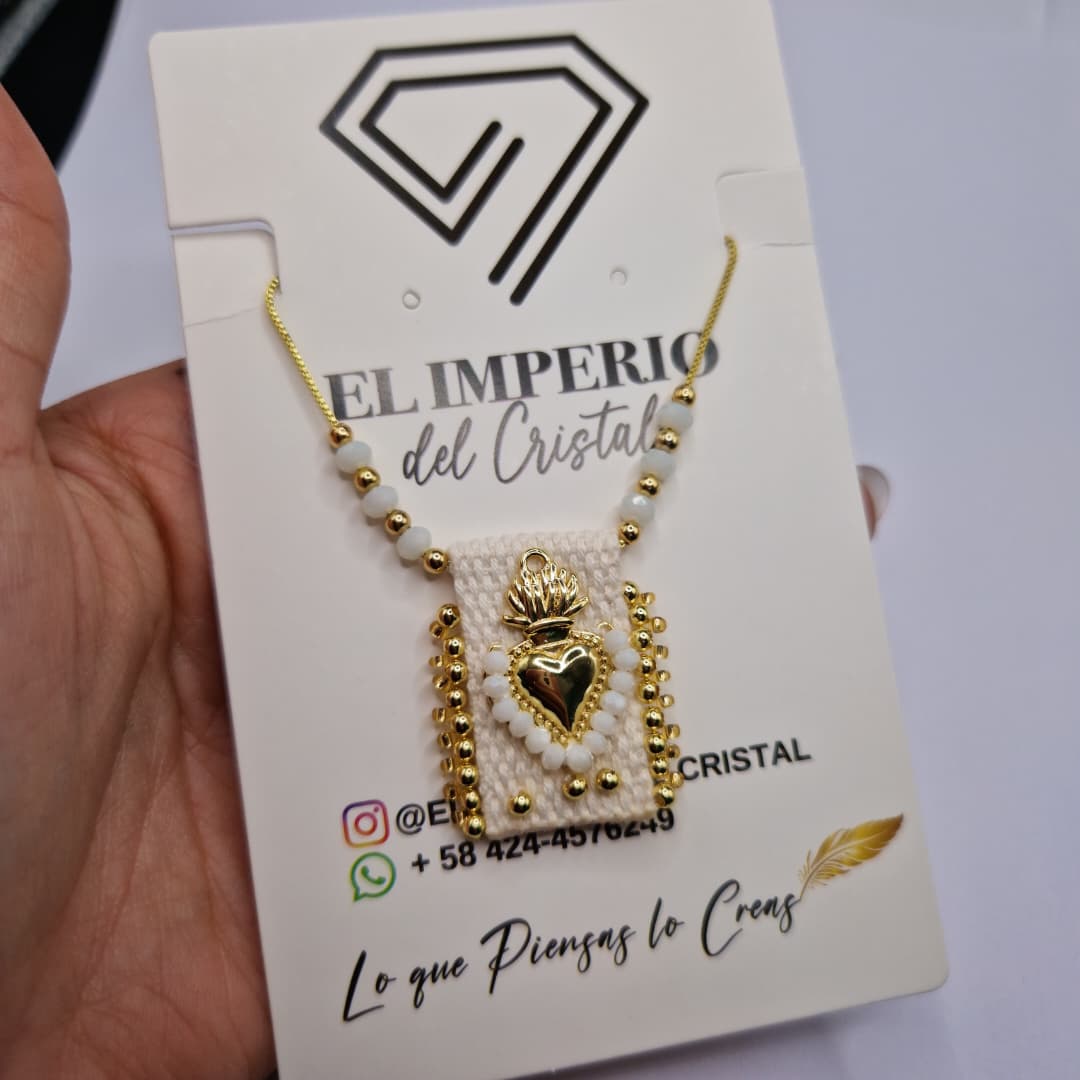 COLLARES CON ESCAPULARIO DE TELA