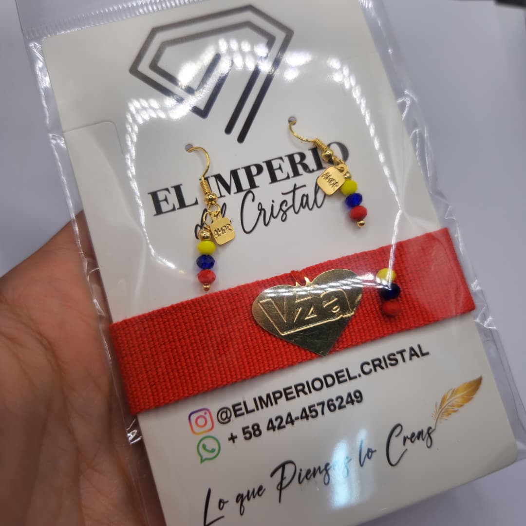 SET DE PULSERA DE BORLAS CON ZARCILLOS