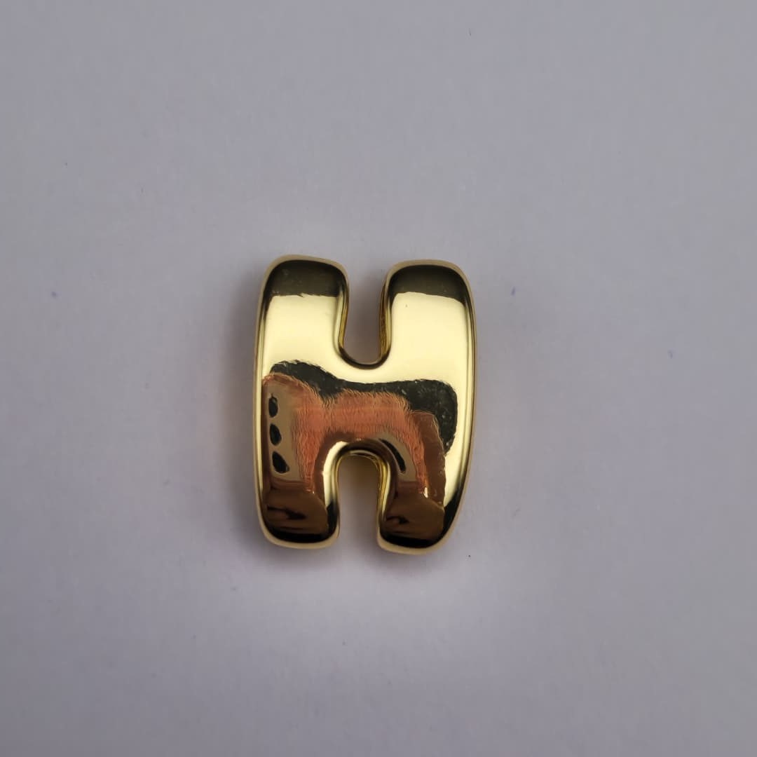 ORO CHINO PASADOR LETRA H