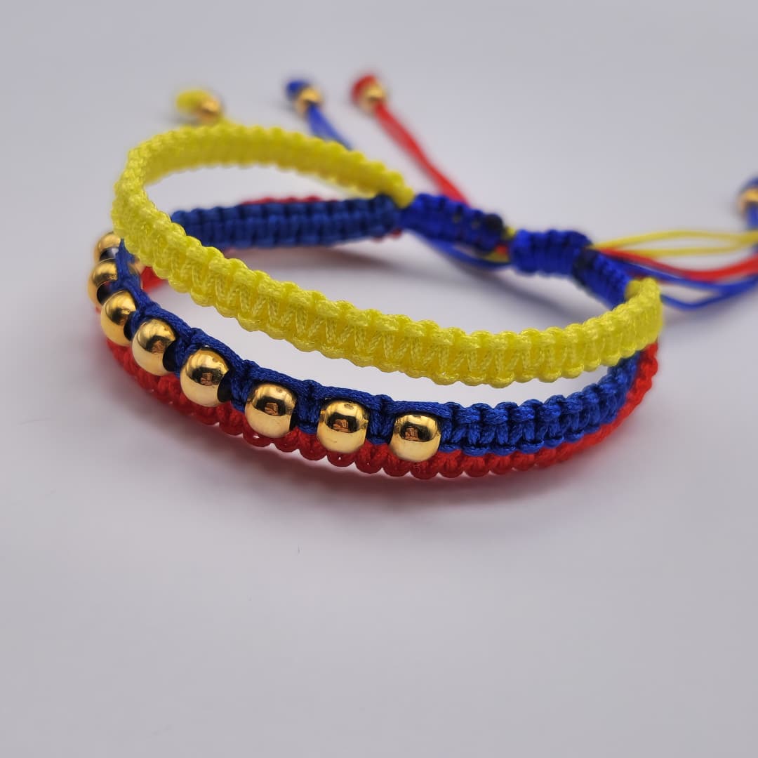 PULSERA 3 EN 1 TEJIDA TRICOLOR CON BALIN