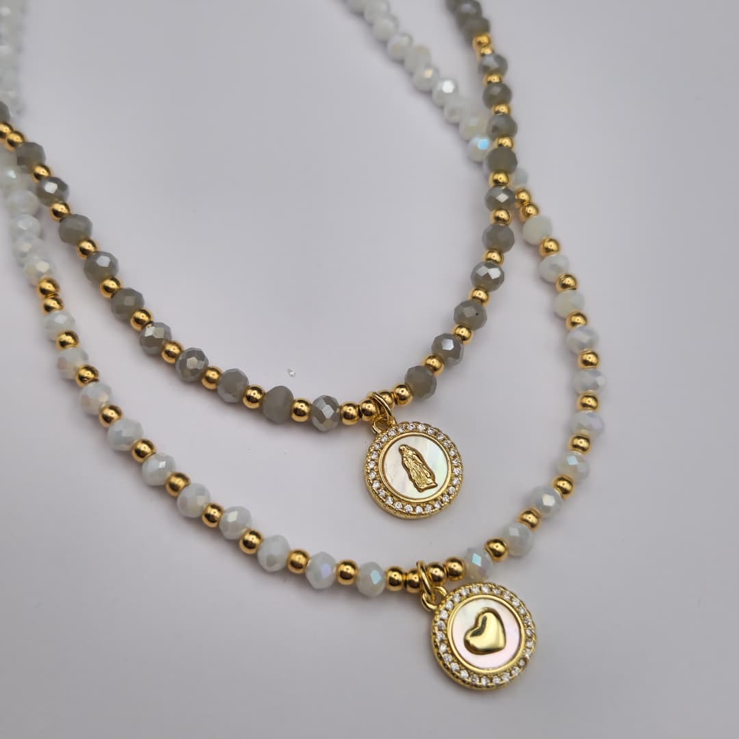COLLAR CRISTALCHECO Y BLINES CON DIJE