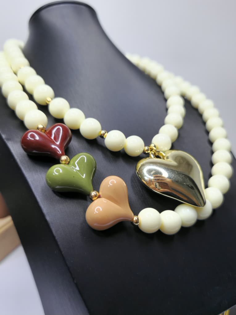 COLLAR ESFERAS DE CHICLES 2